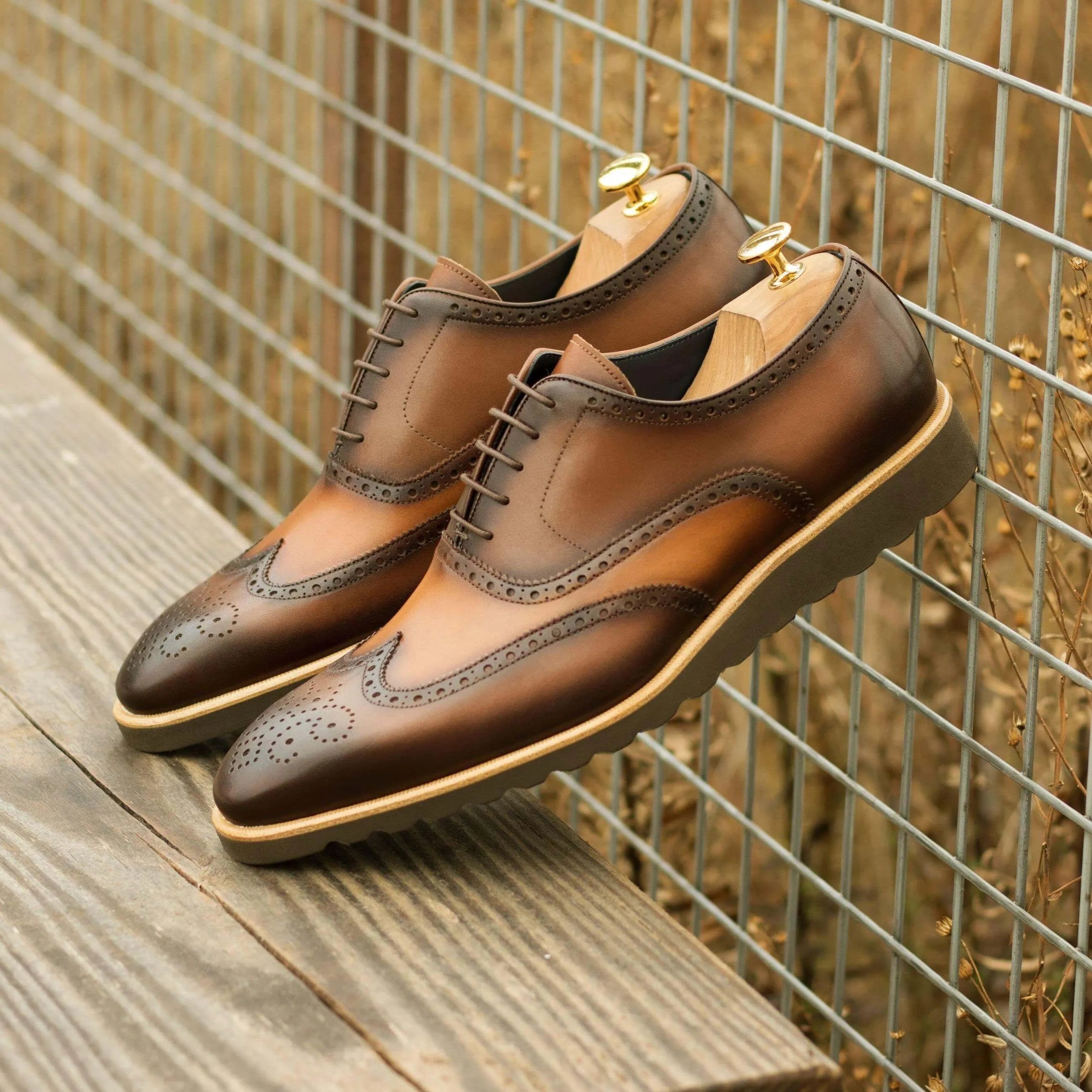 Two-toned brown leather wingtip brogue shoes from 21QW Full Brogue Shoes II collection
