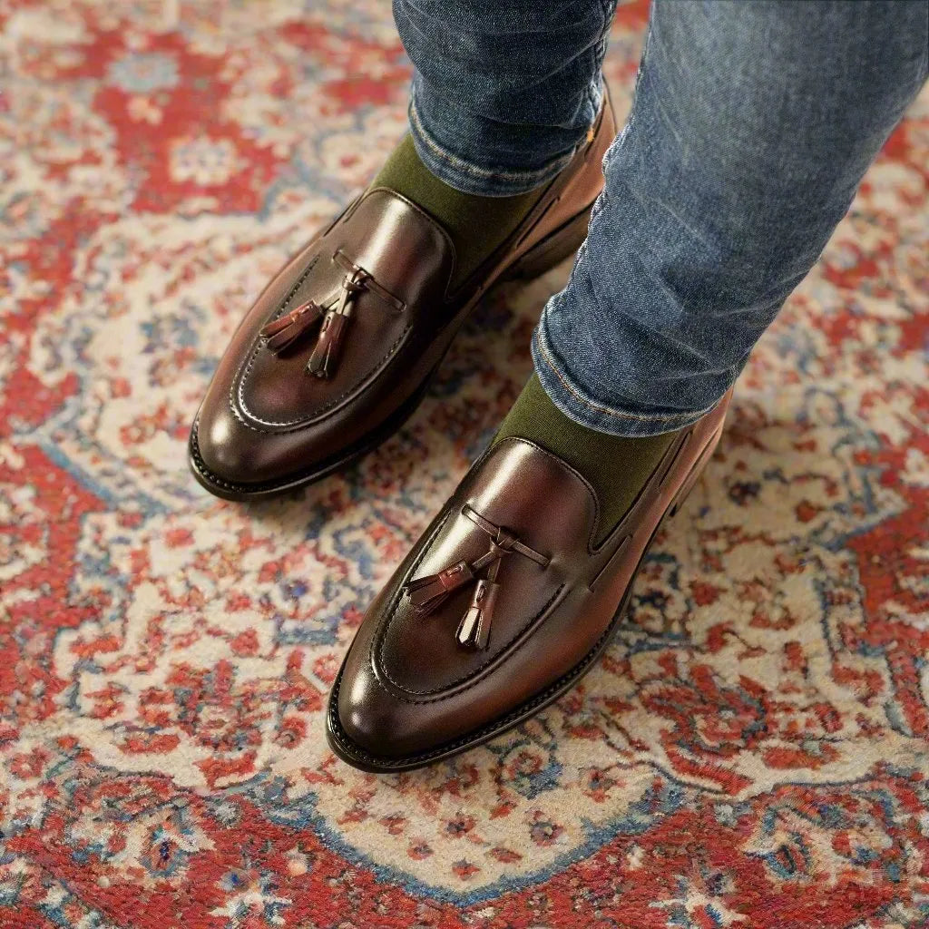 Leather tassel loafers from the 5909 Loafers collection, perfect for stylish footwear shipping