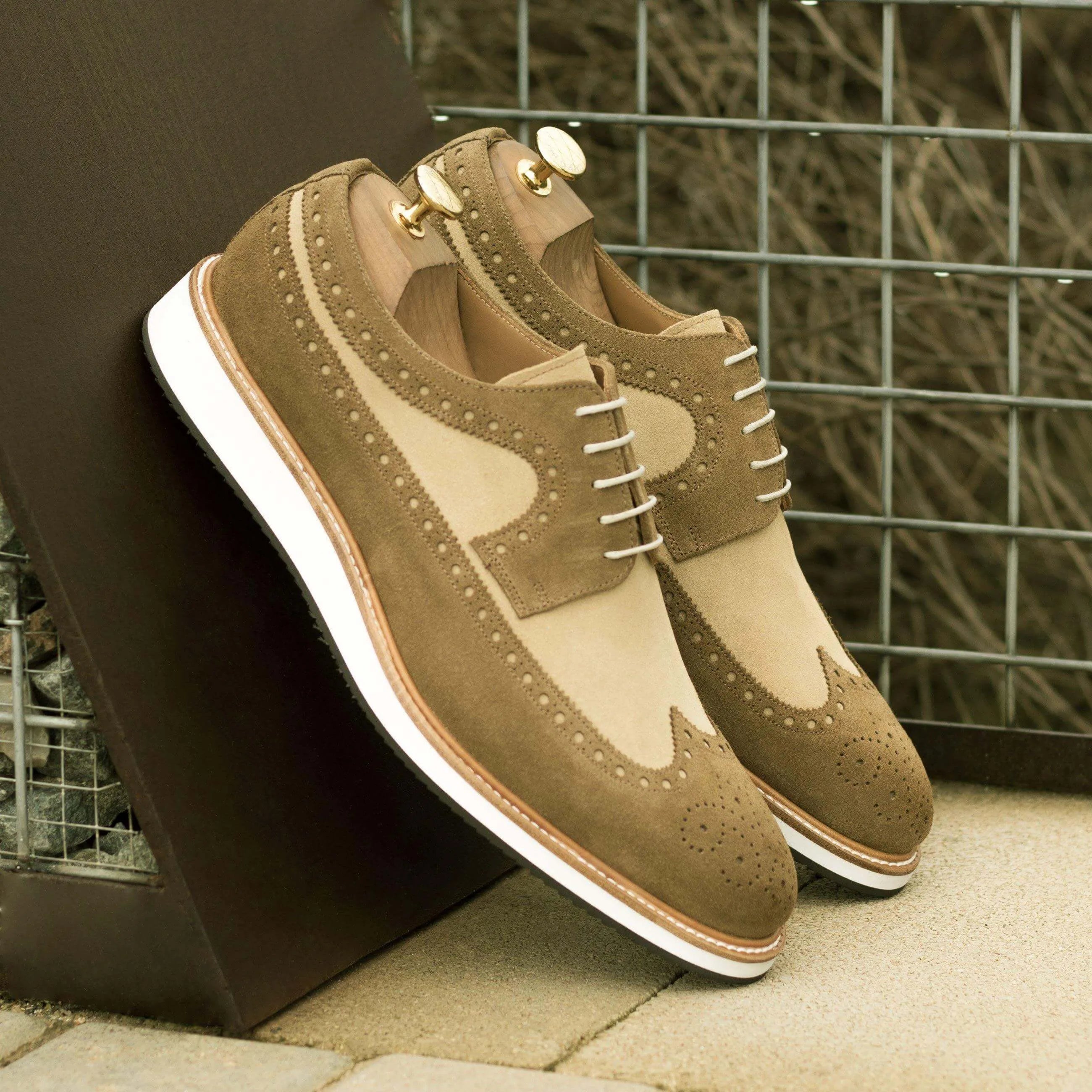 Two-tone suede wingtip shoes, the 5TI Longwing Blucher for stylish formal wear