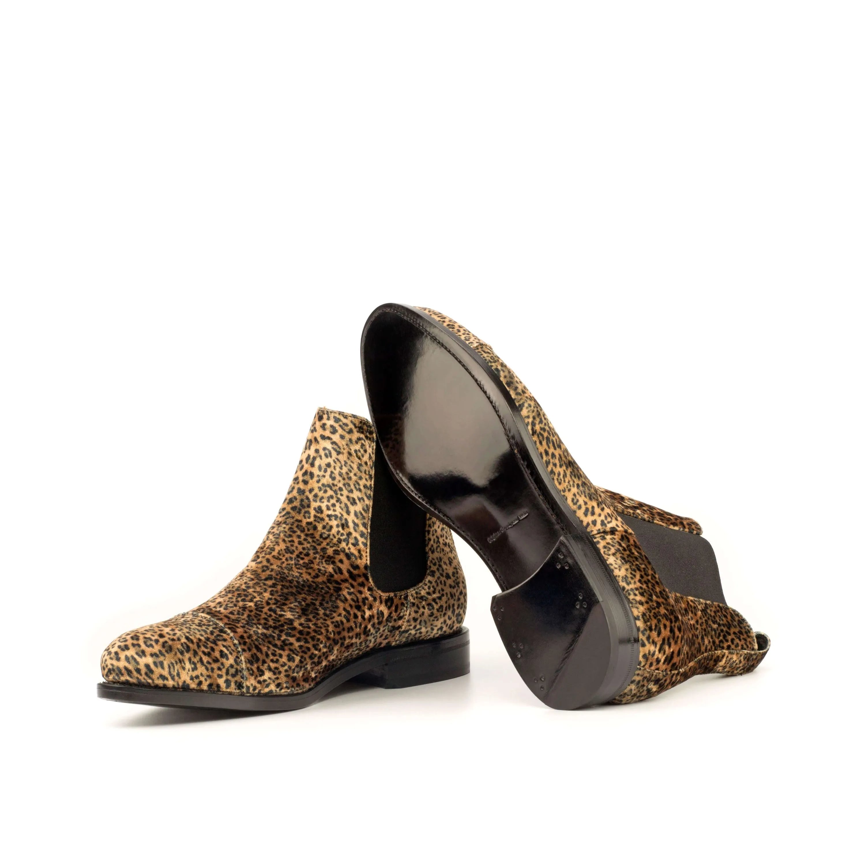 Leopard print Amir Chelsea Boots showcasing stylish and trendy footwear
