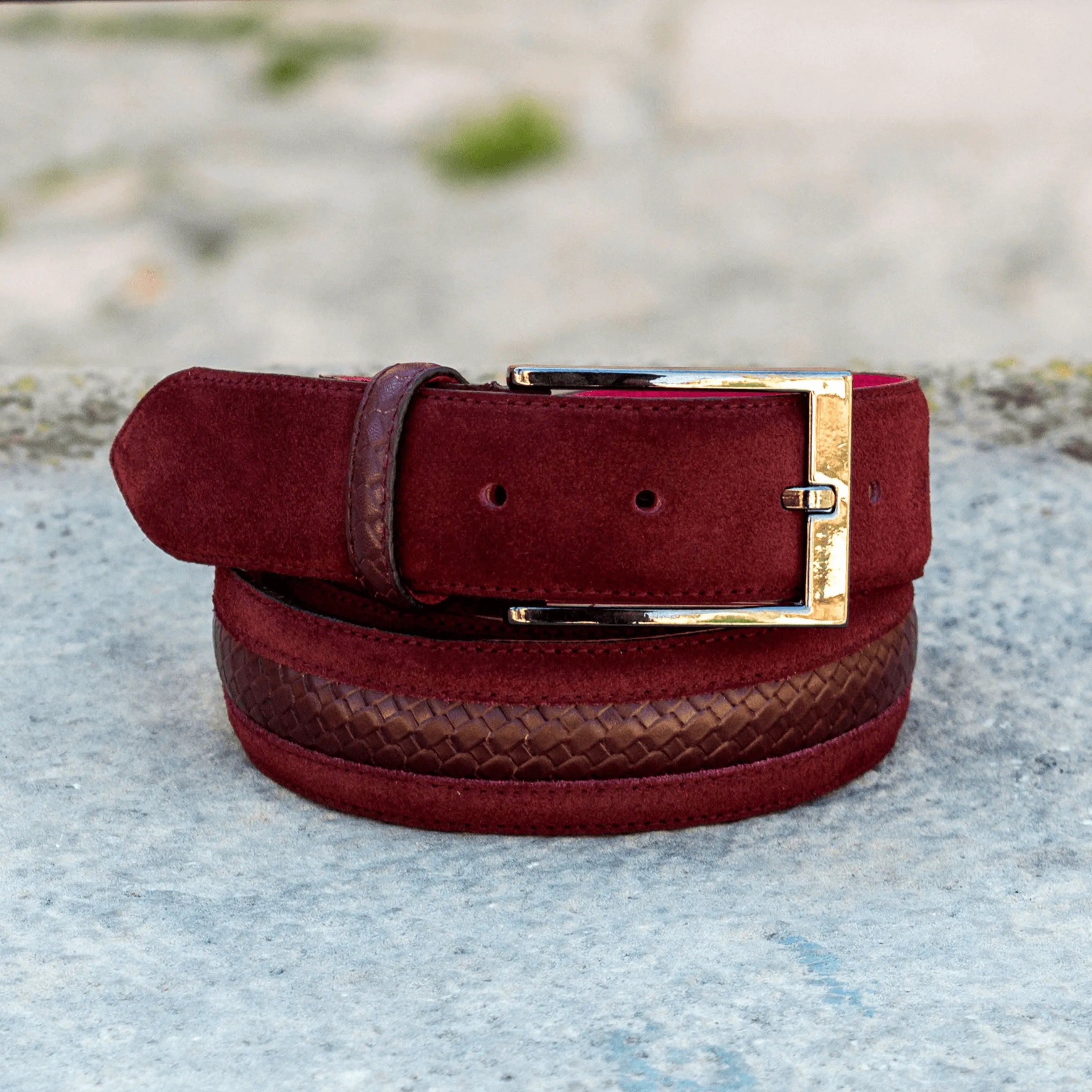 Burgundy suede Amit Venice Belt featuring a luxurious gold buckle