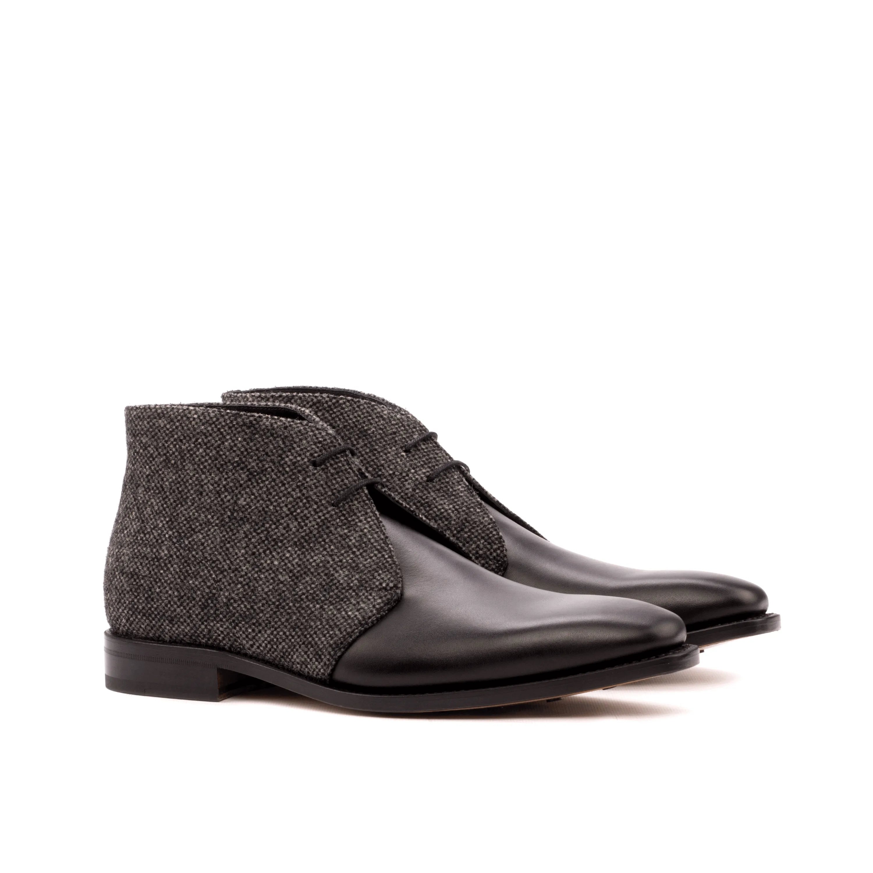 Black leather and gray tweed Artemon Chukka Boots II for stylish comfort
