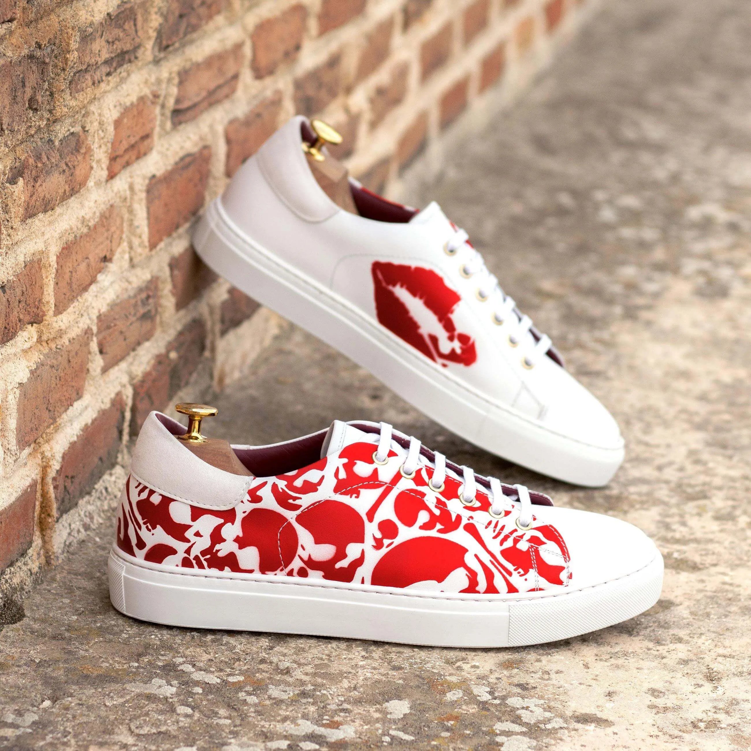 White Blake Trainer Sneaker II featuring red designs for stylish comfort