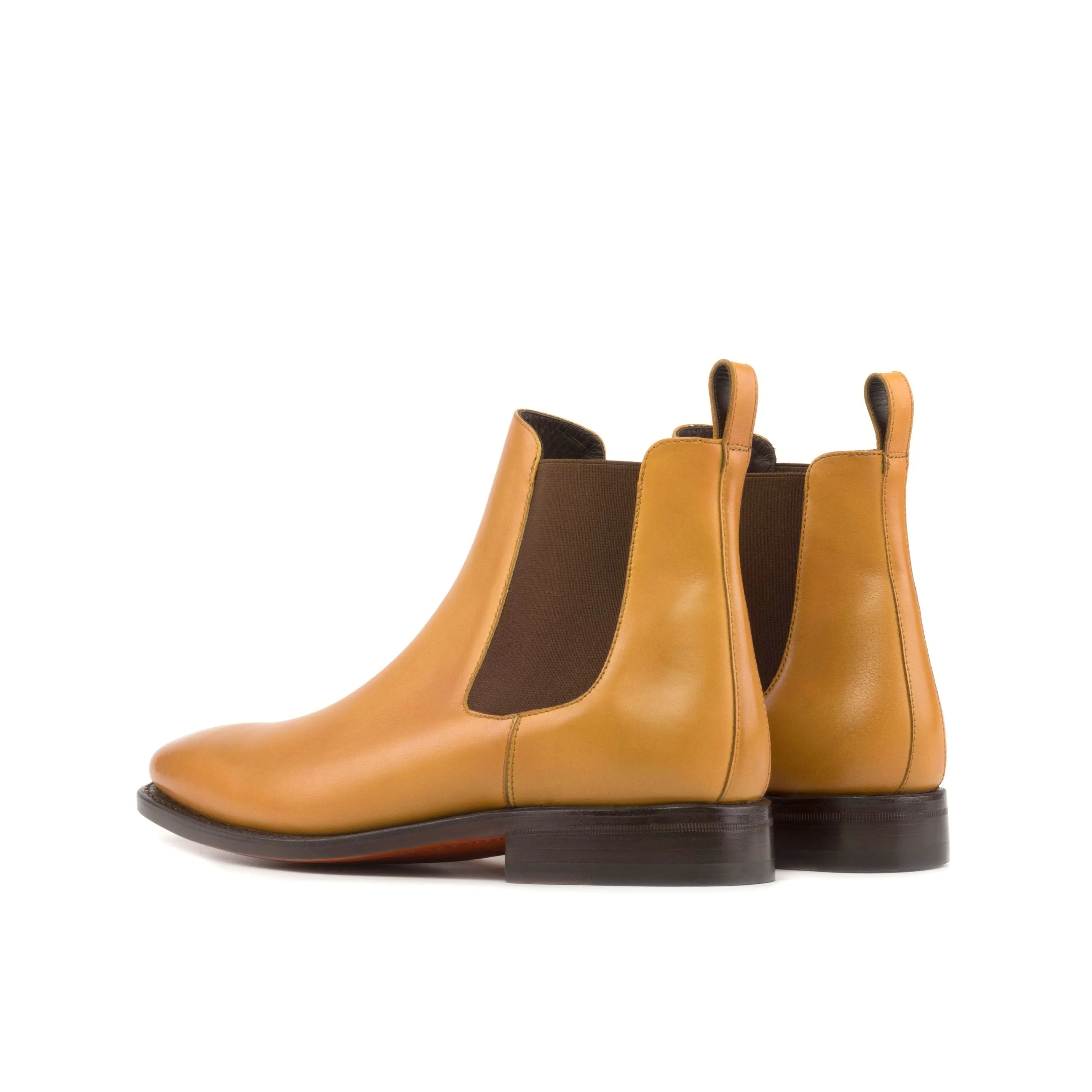 Tan leather Canni Chelsea Boots showcasing a stylish and versatile footwear option