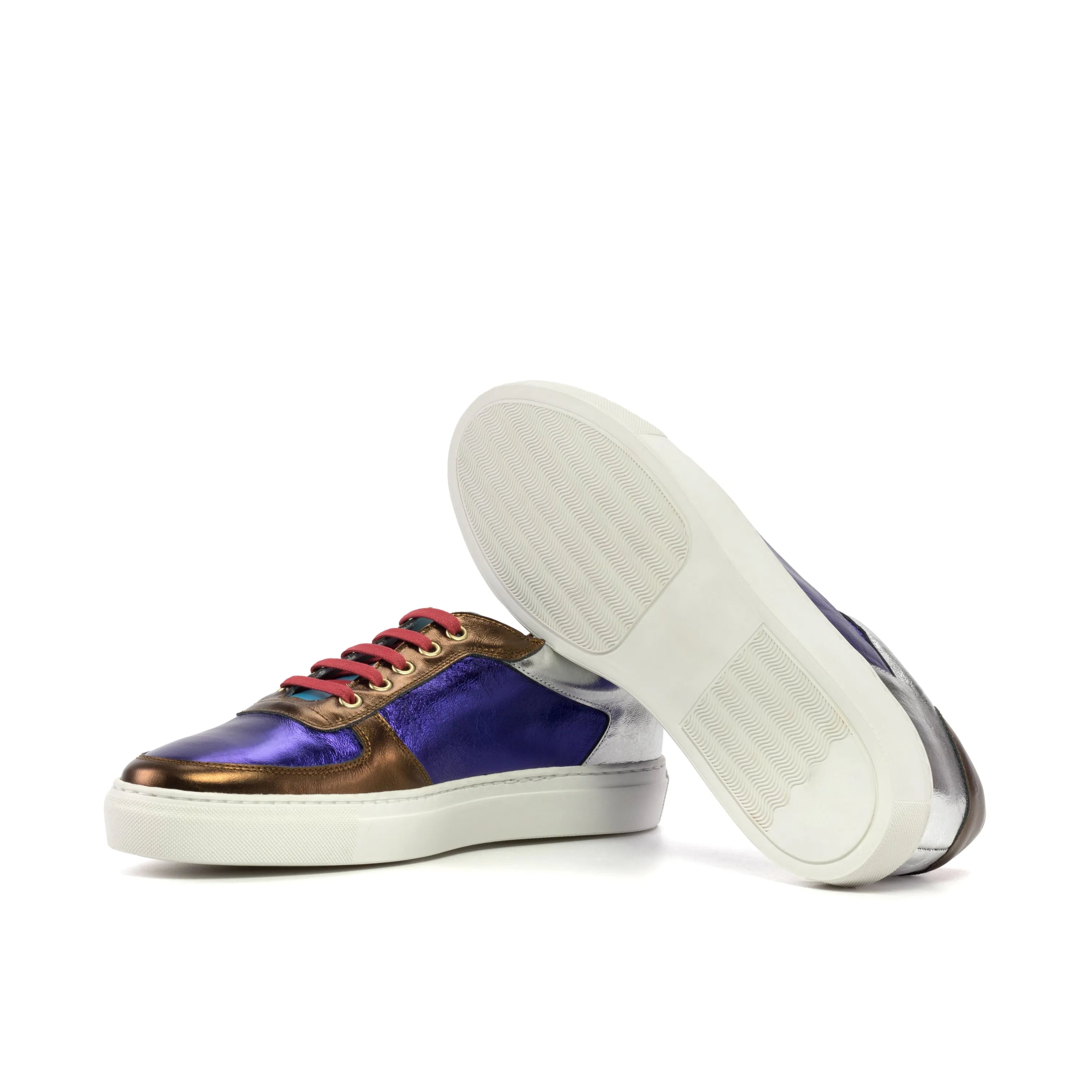 Colorful Carbon Low Top Sneaker II showcasing metallic Italian leather design