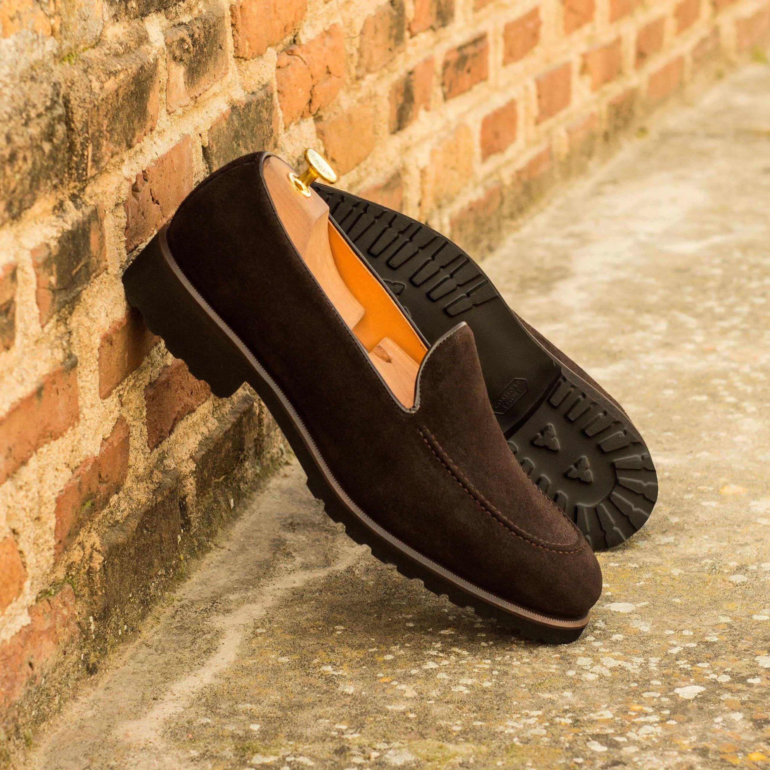 Brown suede loafer from Chahta Loafers II featuring a rounded toe design in dark brown