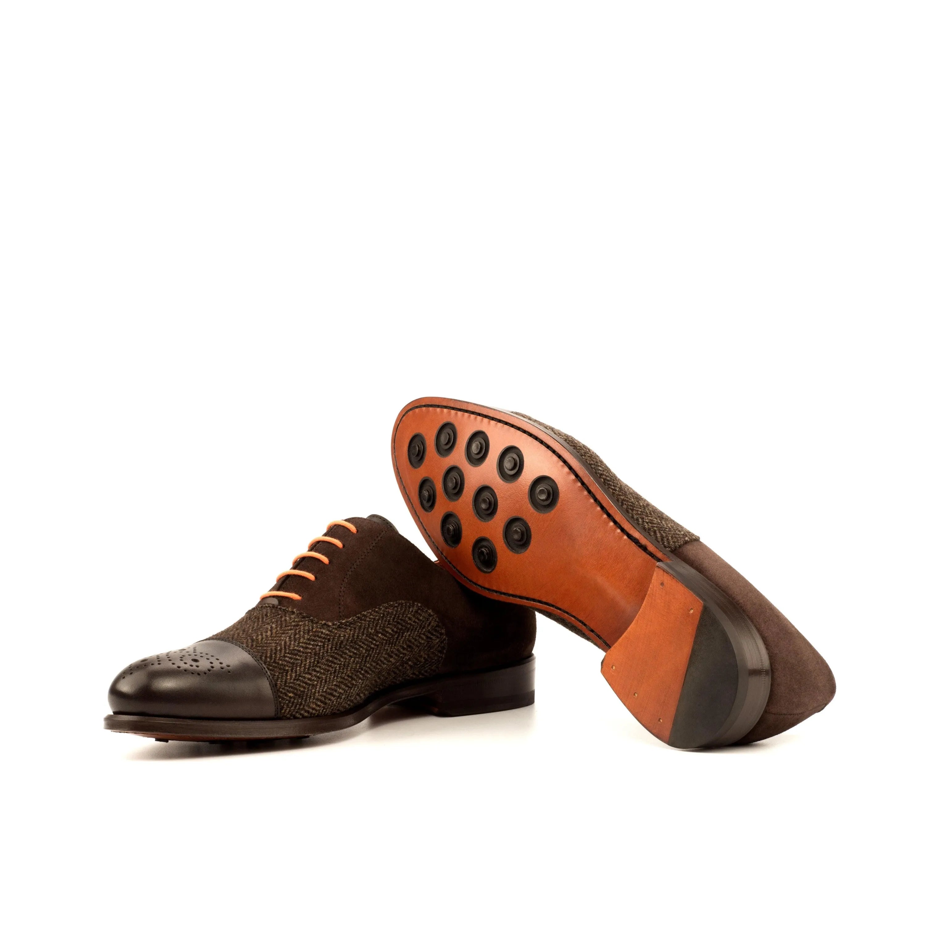 Brown leather and tweed Davids Oxford Shoes, showcasing elegance and craftsmanship