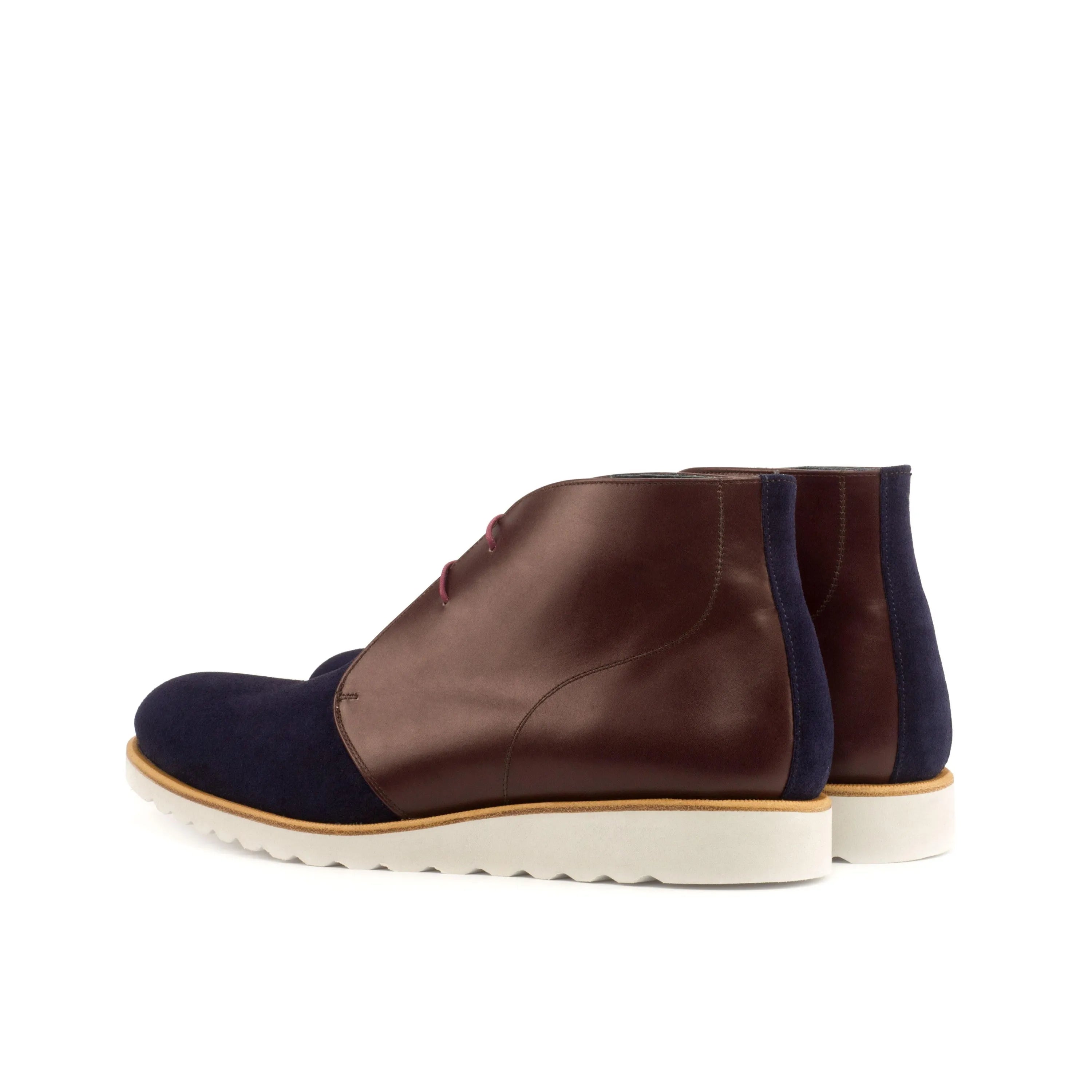 Two-toned leather and suede Denne Chukka boots II for stylish comfort and durability