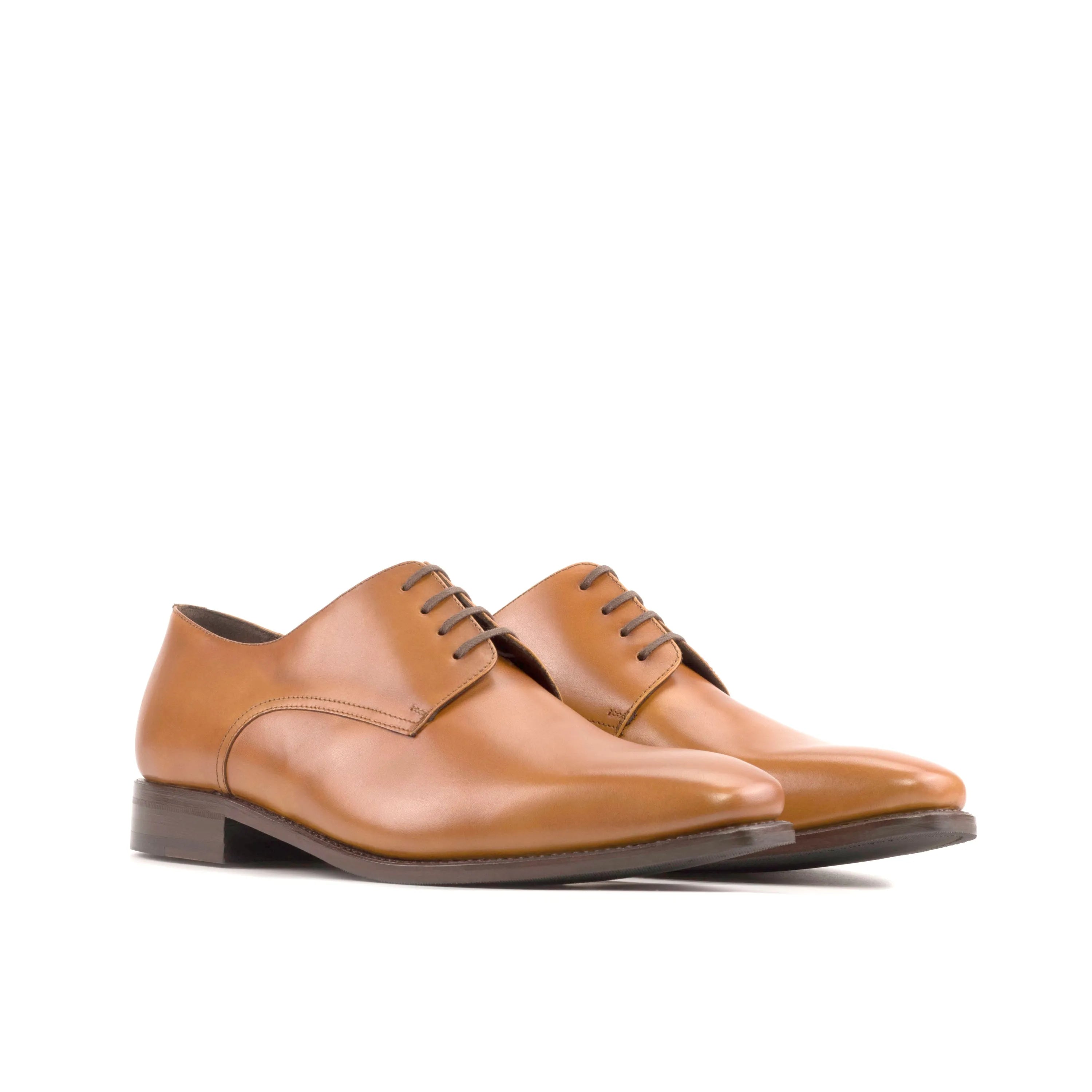 Tan leather Fiolo Derby shoes showcasing elegance and style in the fast lane