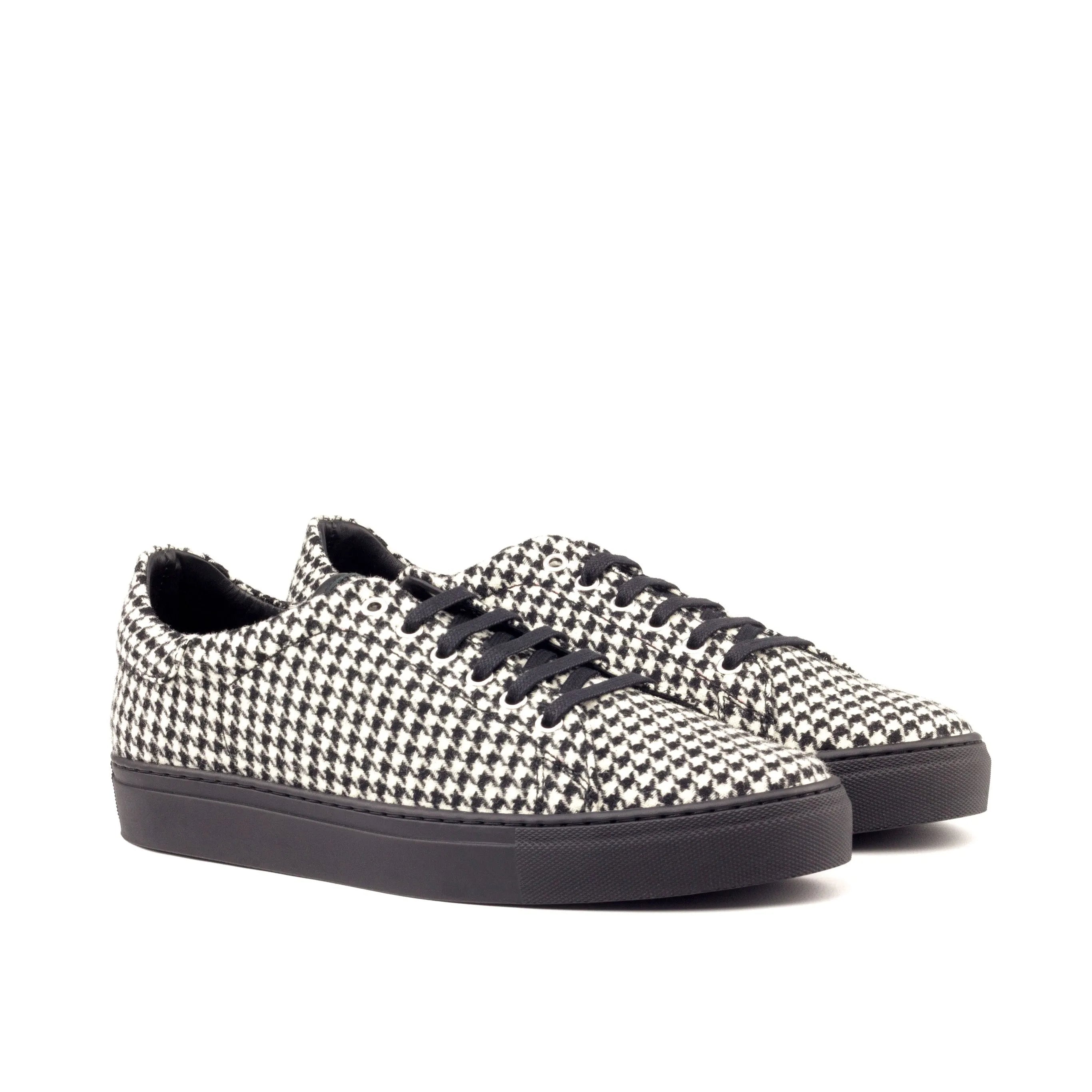Houndstooth patterned Giles Trainer Sneaker with calf leather and cupsole design