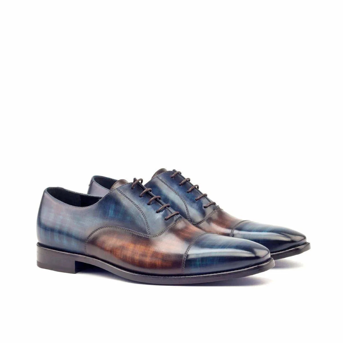 Two-toned leather Heartland Oxford patina shoes featuring a refined design