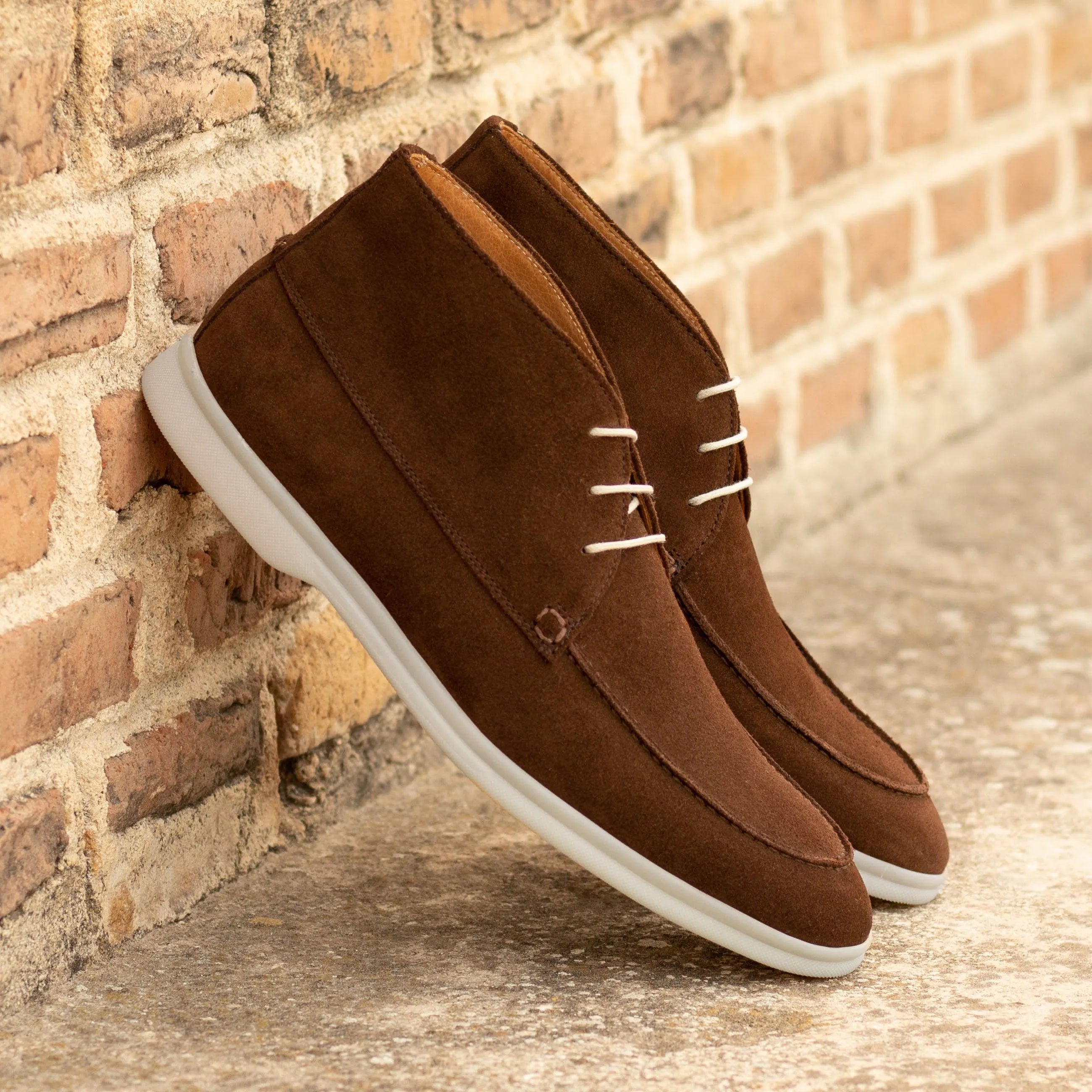 Brown suede Java Moc Flex laced boots, showcasing comfort and style in footwear