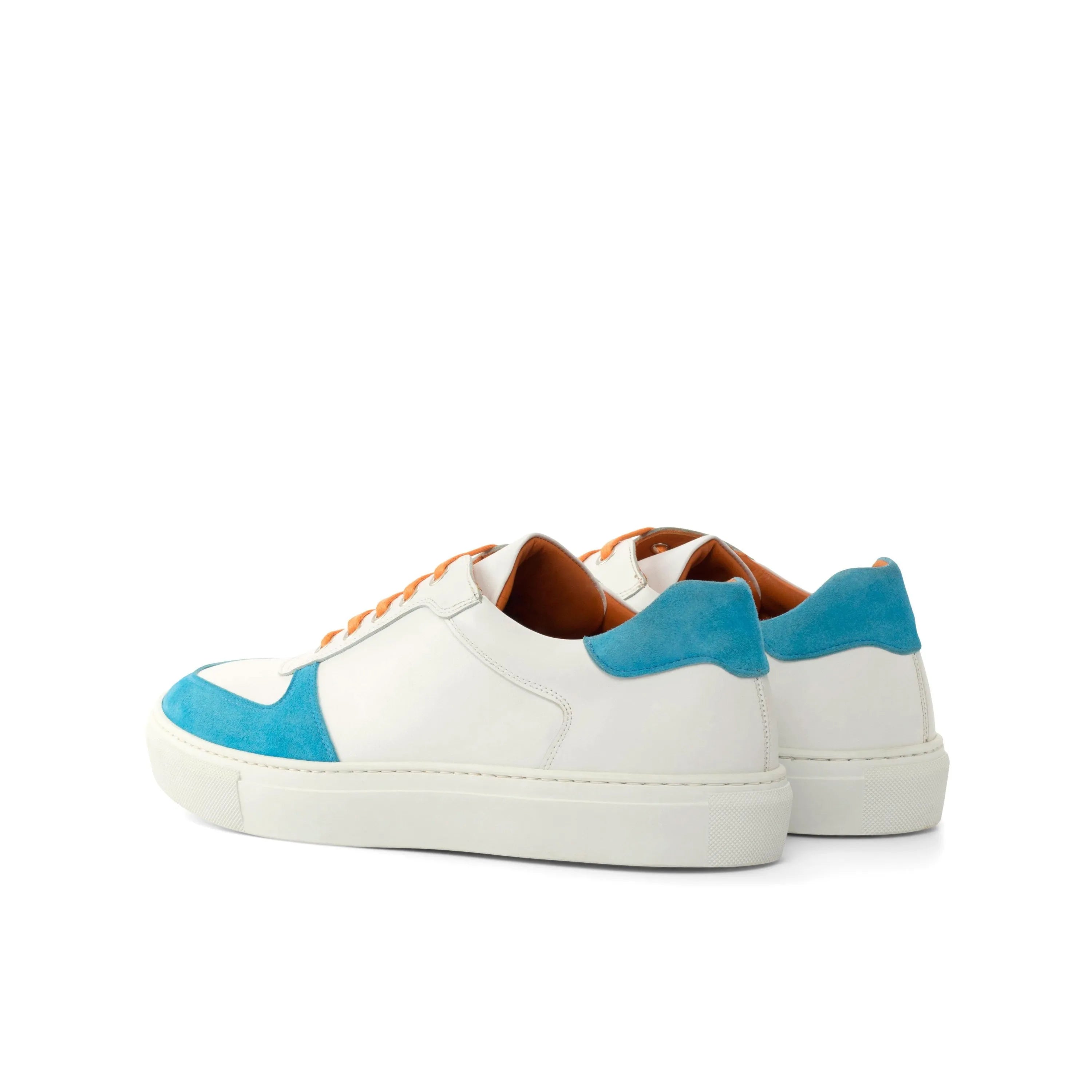 White leather Junos Low Top Sneakers with blue accents, ideal trainer sneakers for casual wear