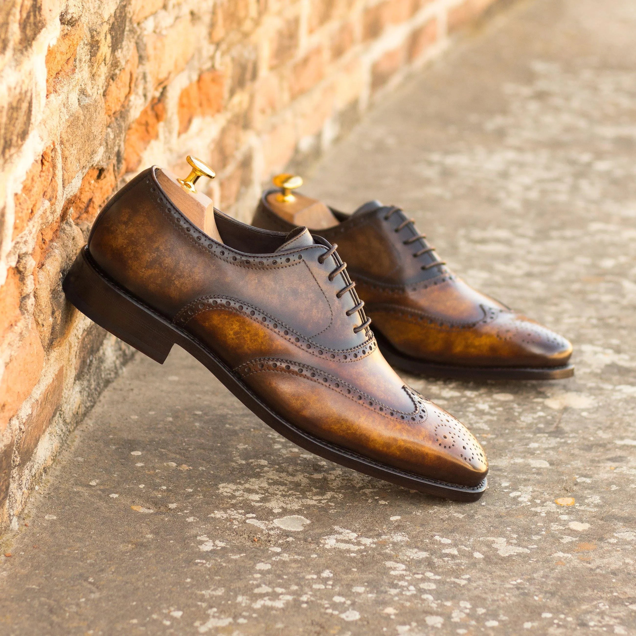 Brown leather wingtip Luie Patina brogue shoes, ideal for formal dress occasions