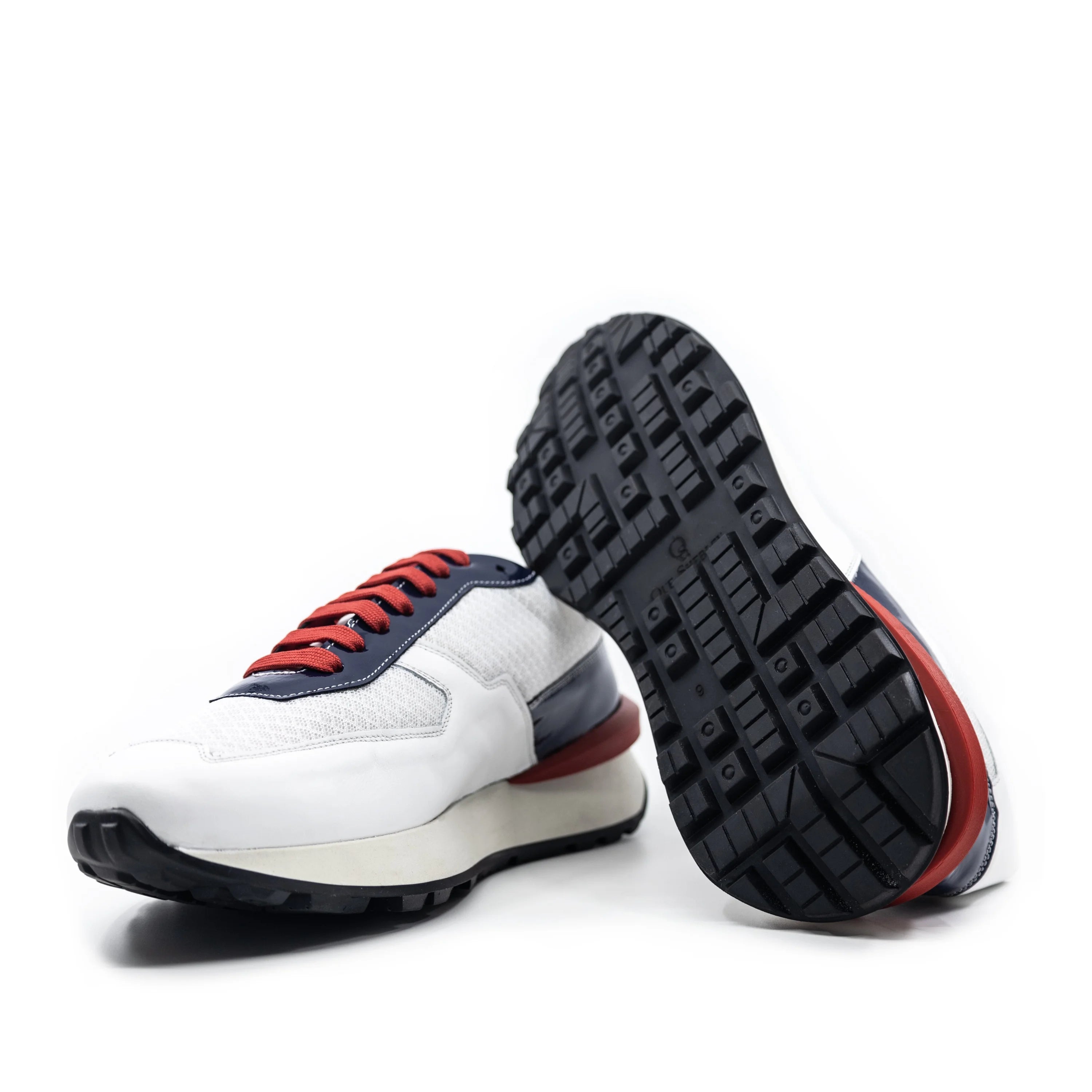 M9 Chunky Tempo Trainer Sneaker II with exaggerated proportions and cushioned soles