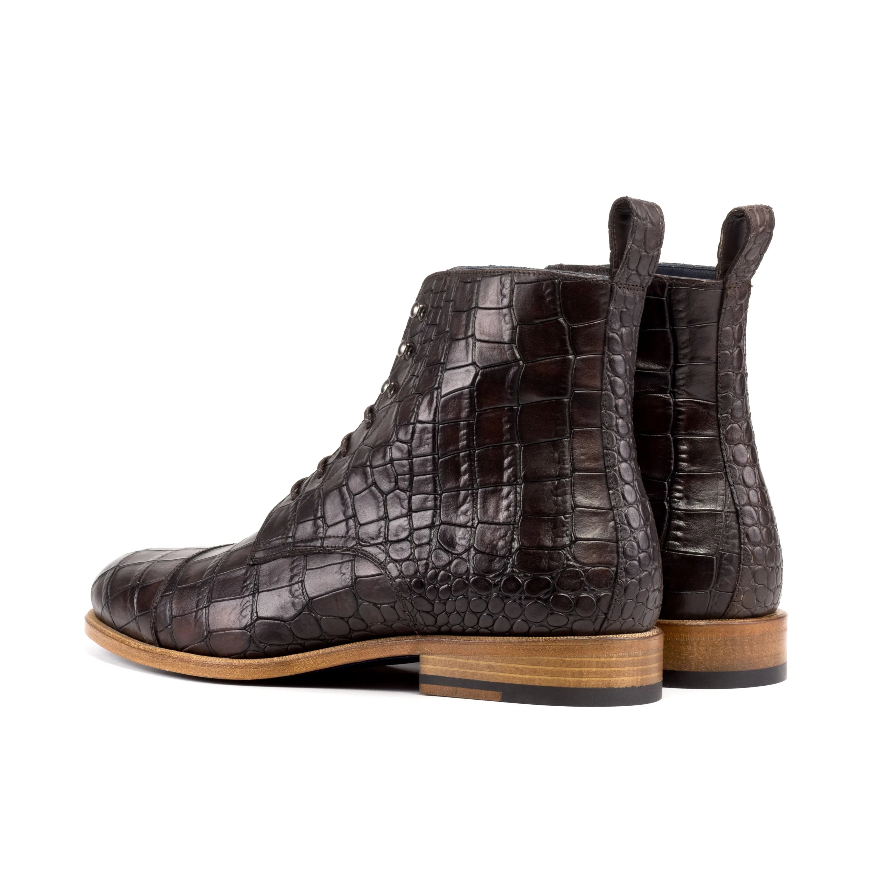 Brown crocodile leather Matty Jumper Boots II, stylish and durable jumper boots