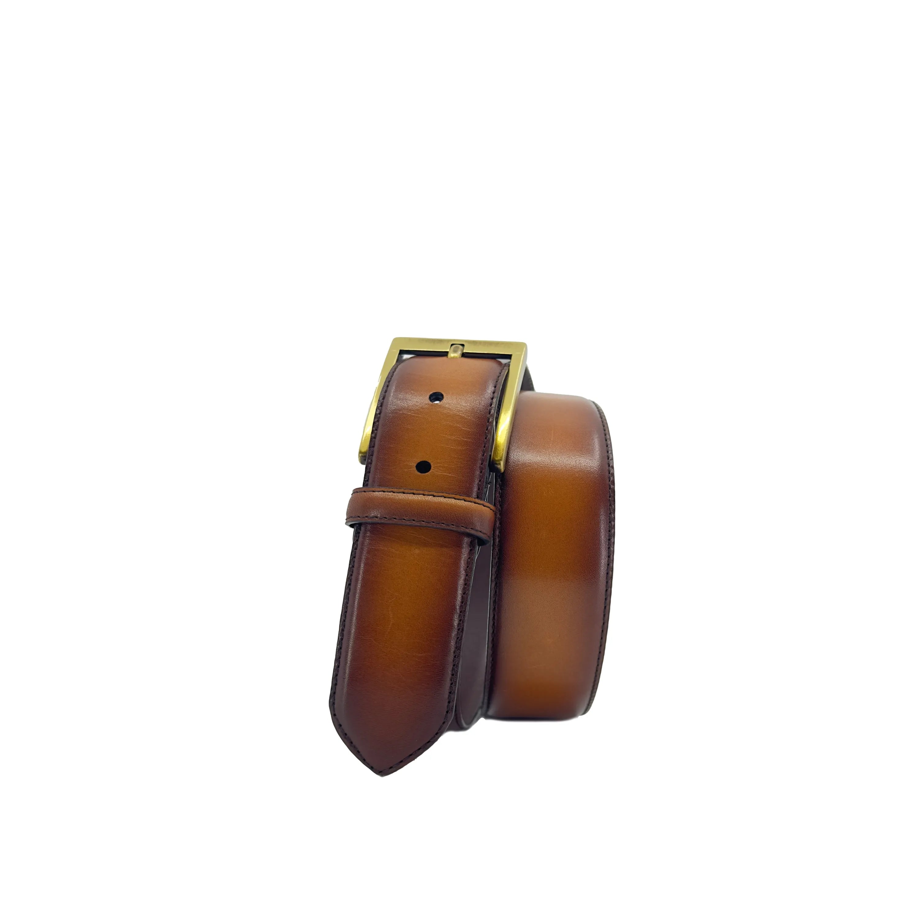 Brown leather Pawl Hamptons Belt featuring a stylish gold buckle for elegant fashion