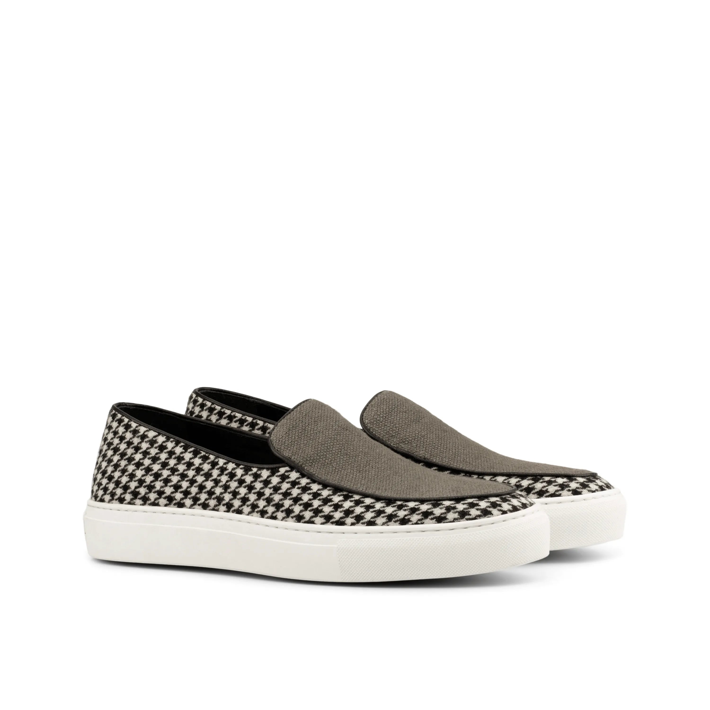 Houndstooth slip-on Proctor Belgian sneaker for stylish and comfortable footwear
