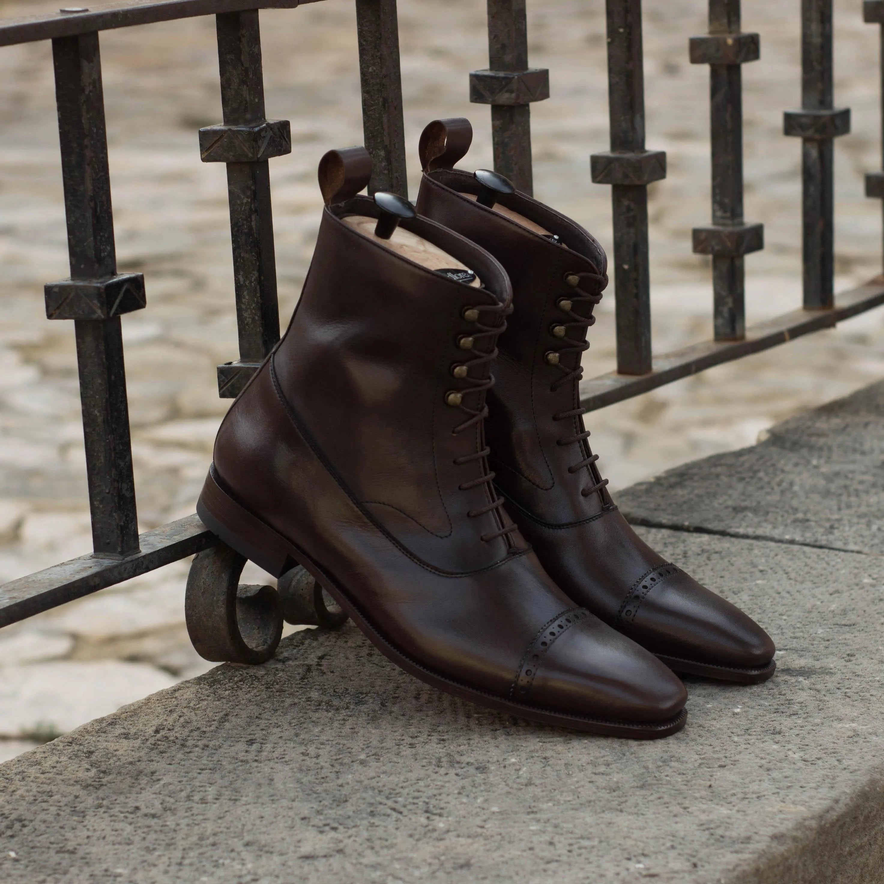 Brown leather lace-up Ptcelia Balmoral Boots II showcasing elegance and comfort