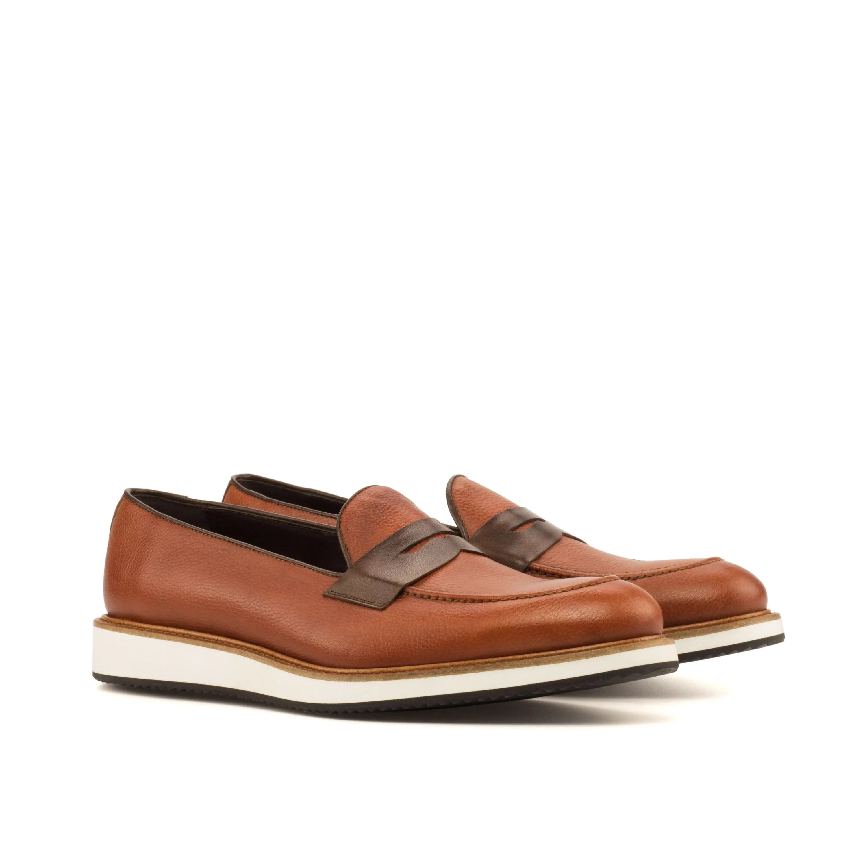 Brown leather QE04 loafers II featuring a rounded toe, luxury bespoke shoes for men