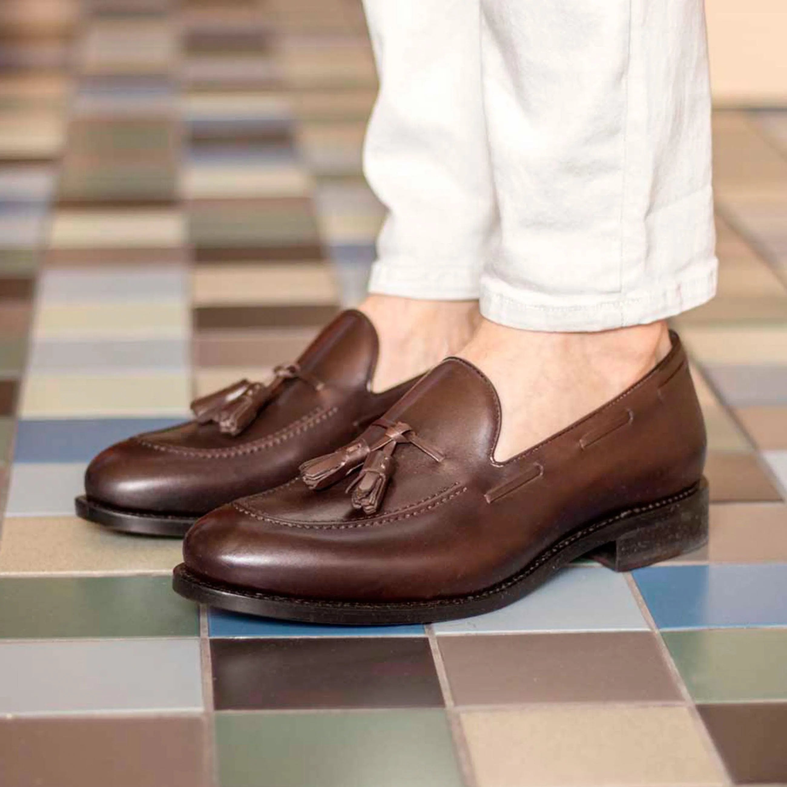 Brown leather tassel loafers from the Roberto Loafers II collection for business days