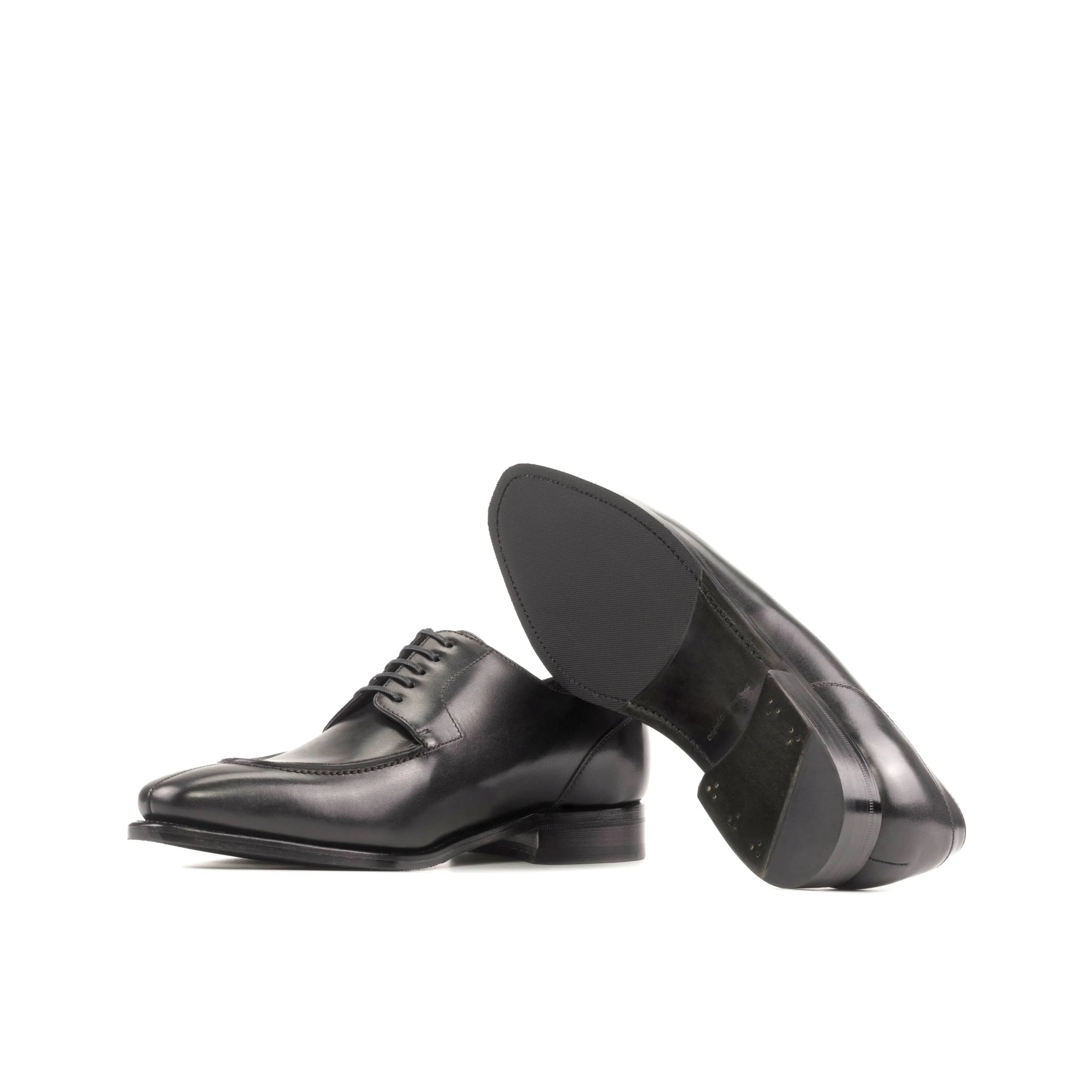 Black leather Rocco Derby Split Toe shoes ideal for the fast lane of modern fashion