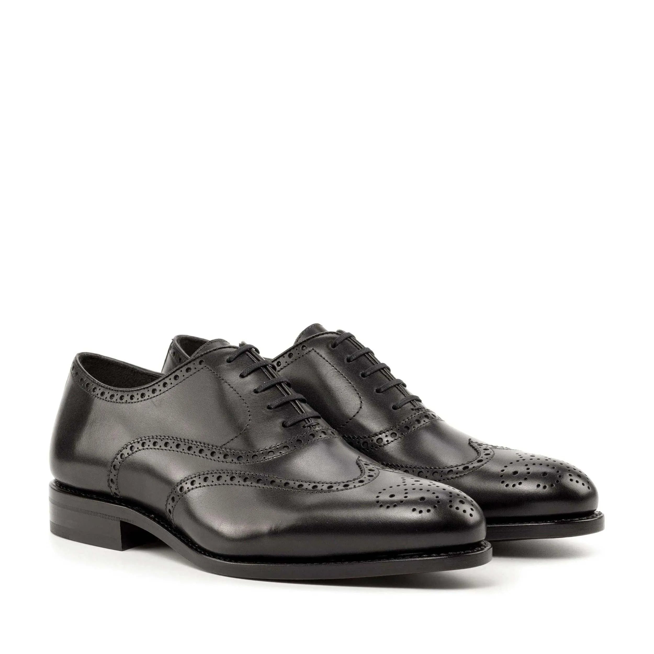 Pair of black leather Rover Full Brogue Shoes II suitable for stylish business days