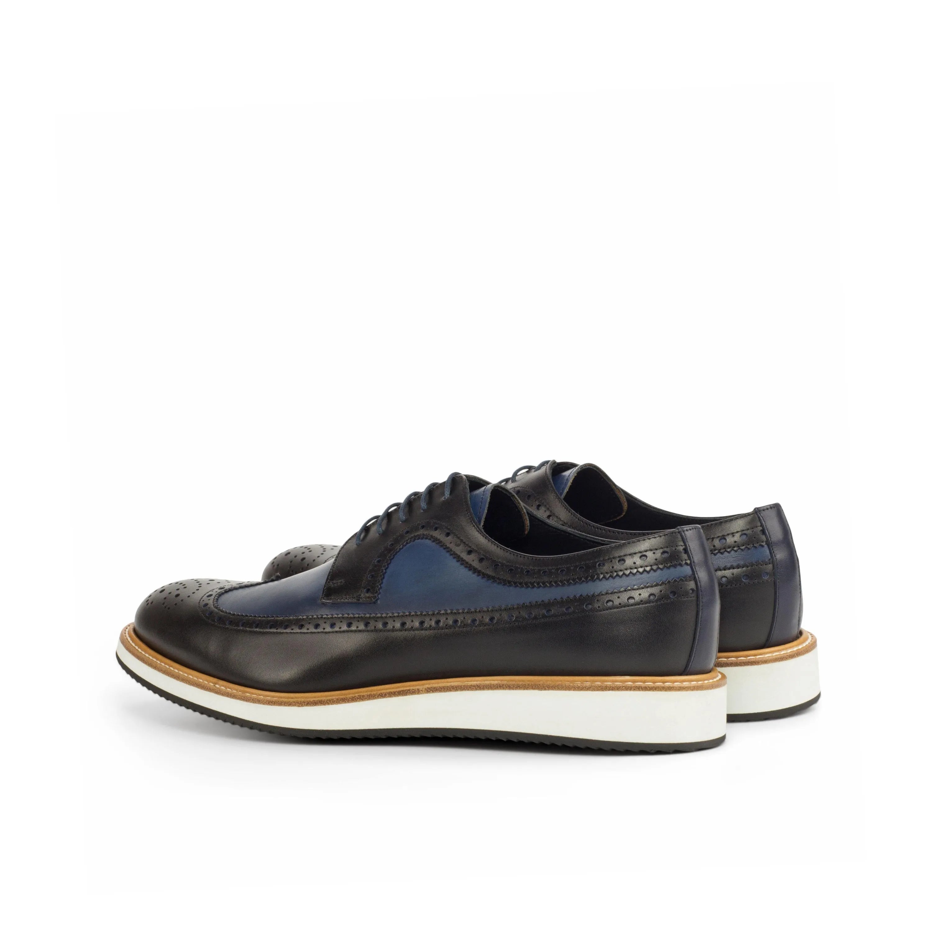 Black and blue leather wingtip shoes, RR13 Longwing Blucher, stylish and sophisticated