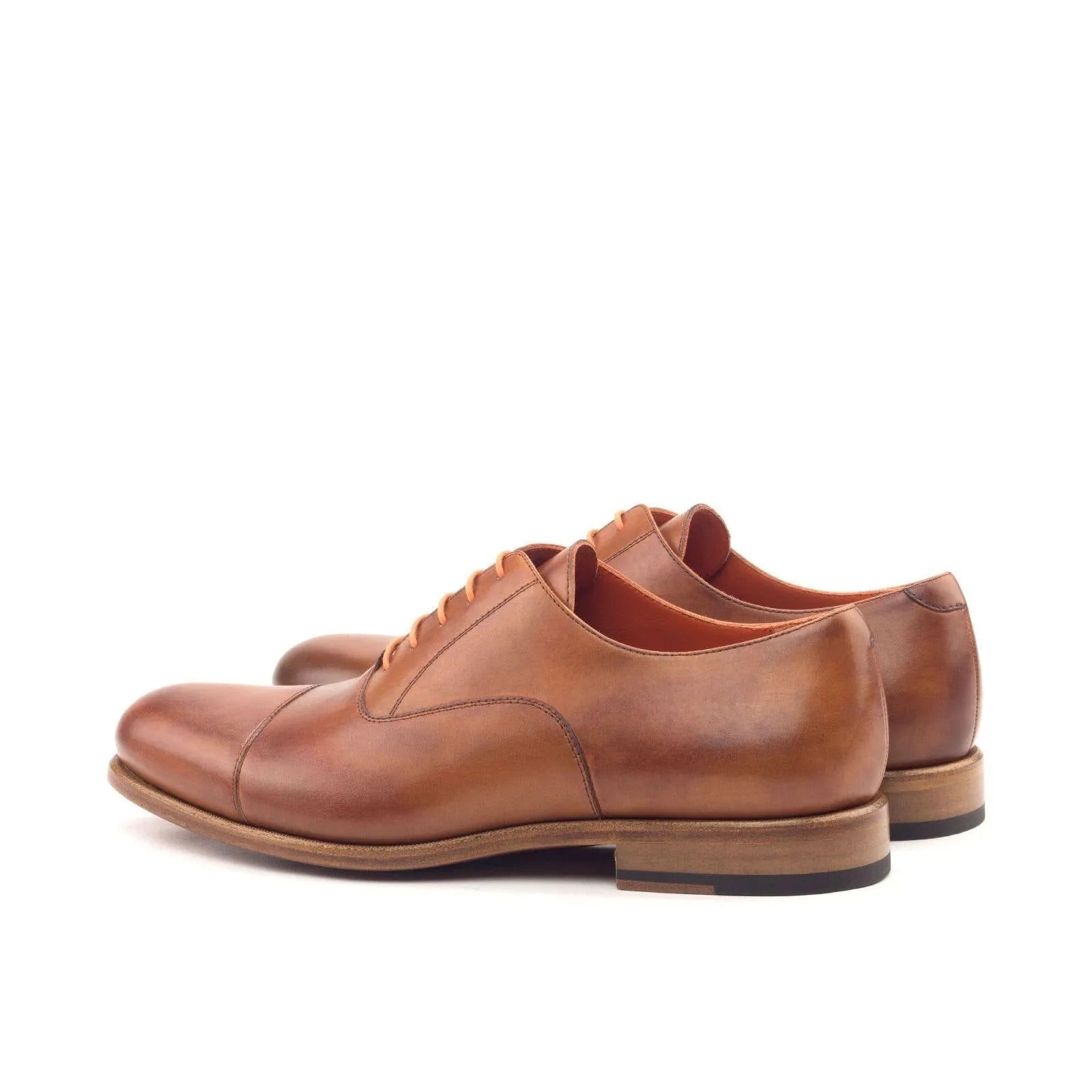Pair of brown leather Saint Oxford Shoes, elegant Oxford shoes for formal occasions
