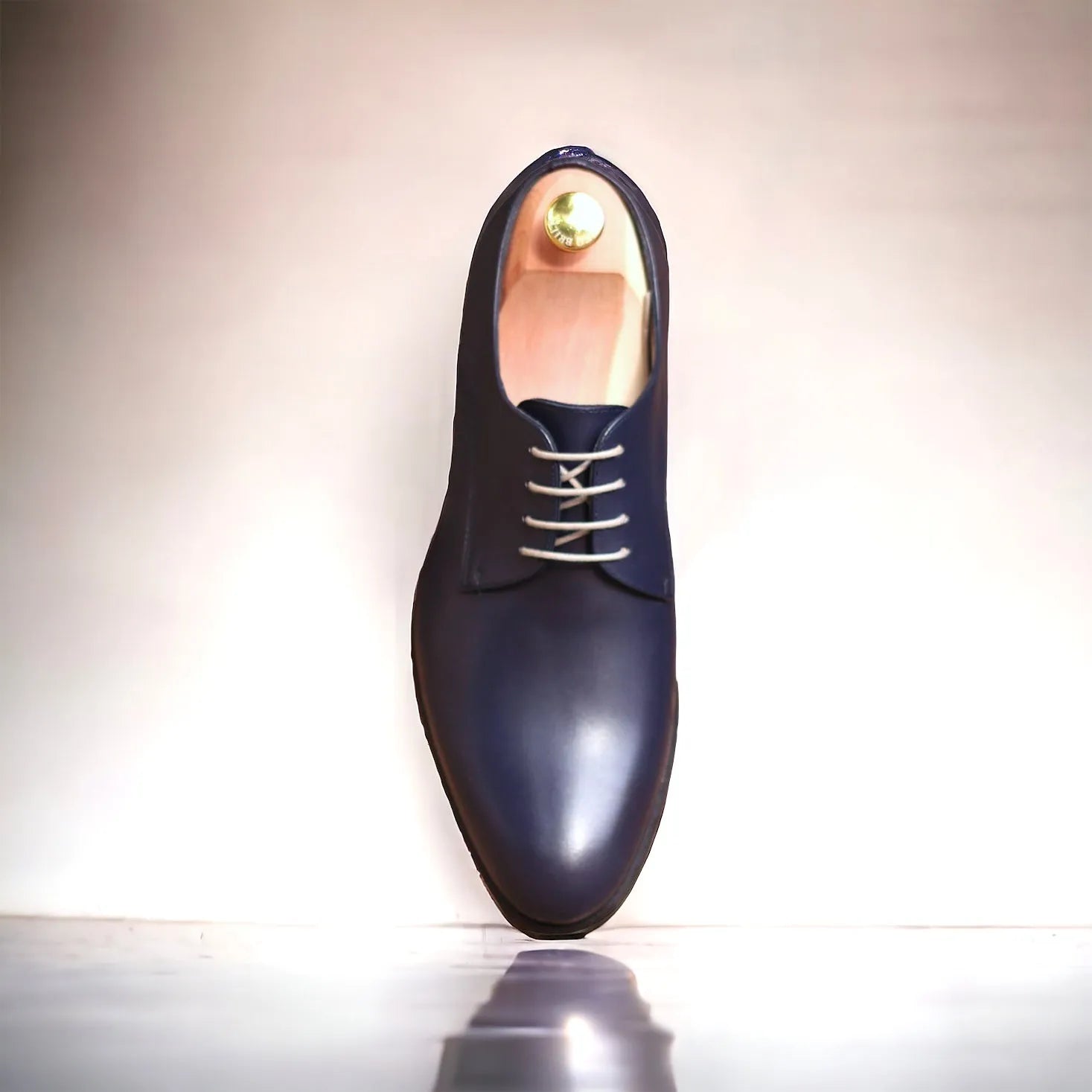 Blue leather Sharly Derby shoes featuring a stylish split toe design