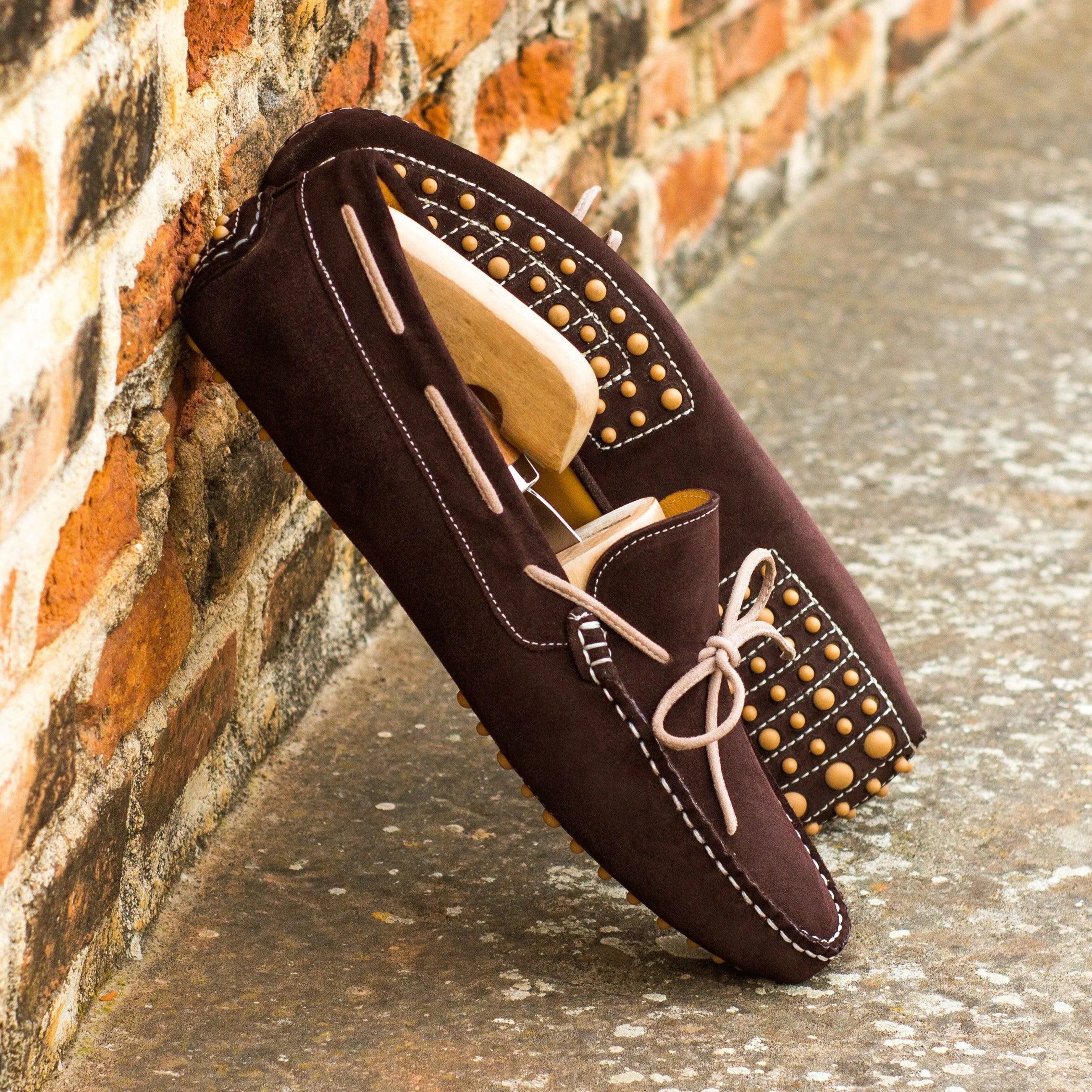 Brown suede Silver Harbor Driver II loafer with gold studs and white laces, men casual shoes