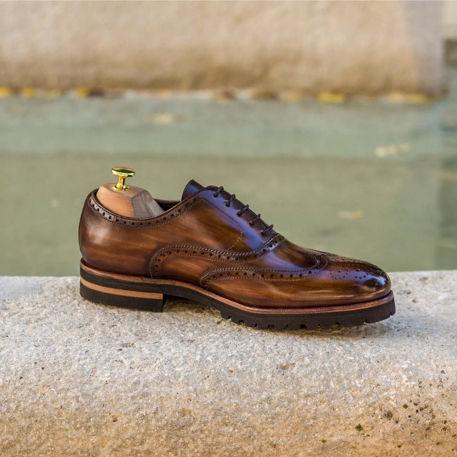 Brown leather wingtip dress shoe from Southeast Full Brogue Shoes, luxury bespoke shoes for men