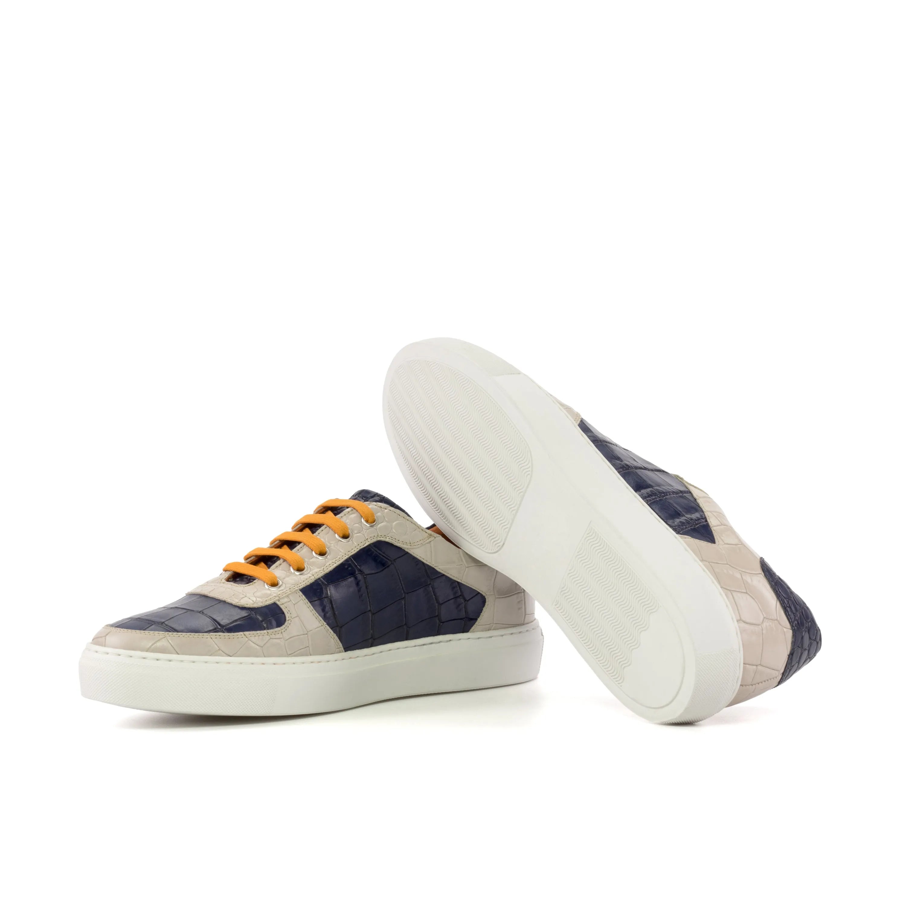 Stylish Sunda Low Top Sneaker in painted croco, ideal for trendy trainer sneakers