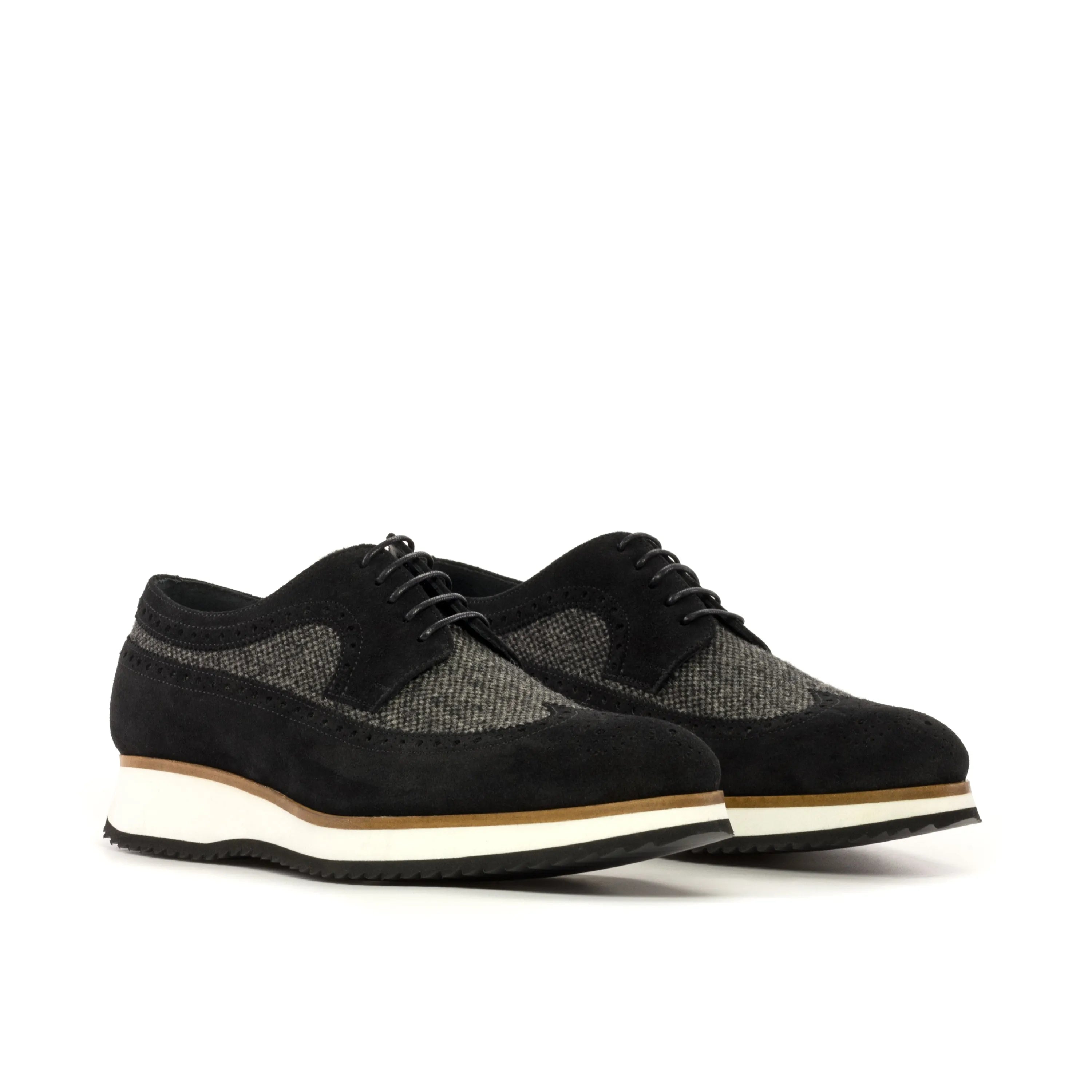 Black and gray Town Longwing Blucher Shoes II showcasing elegant long wingtip blucher design