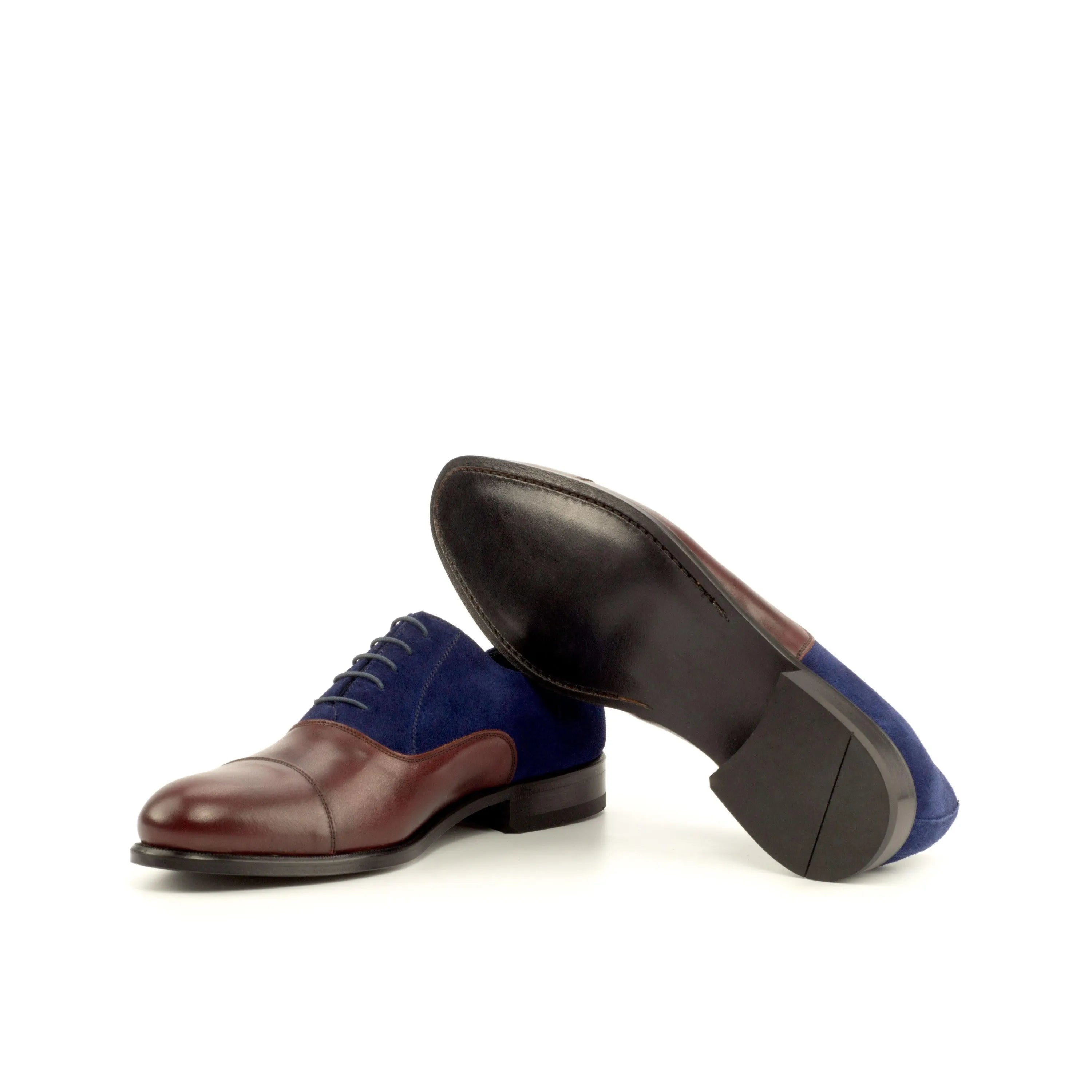 Two-tone leather WR11 Oxford Shoes II showcasing classic Oxford shoes style
