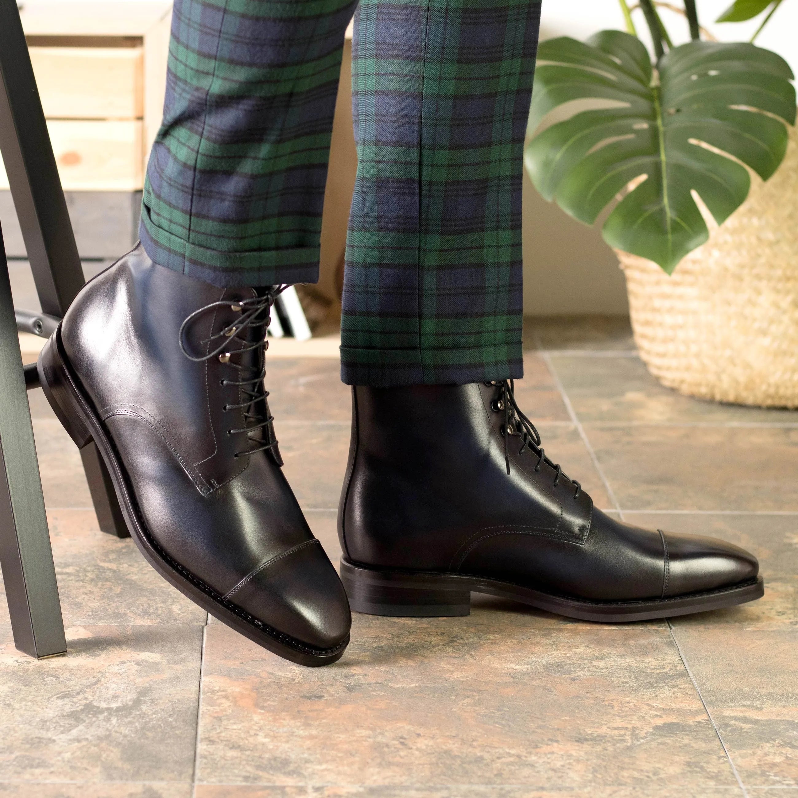 Leather lace-up dress boots, Yarcin Jumper Boots, perfect for stylish and versatile wear