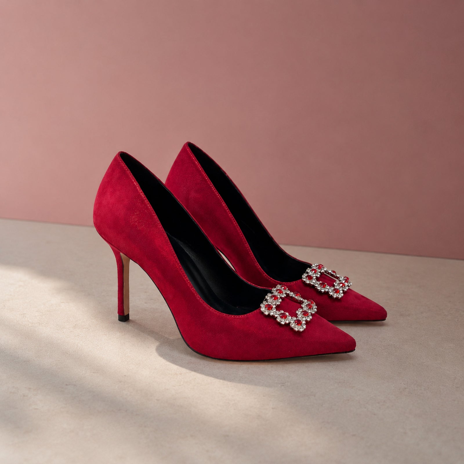 Almas Pumps