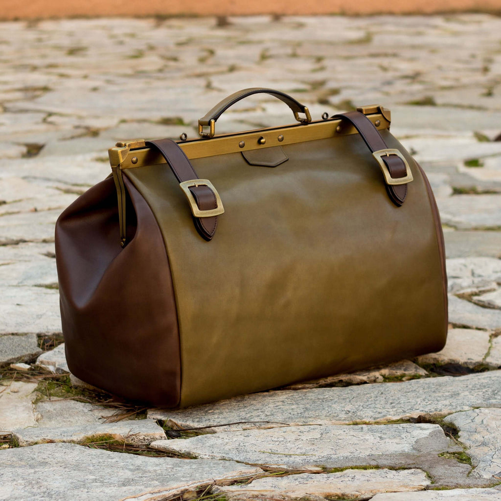 LOUIS VUITTON Large Plum Leather Bag Complete Keys Dustbag -  Norway