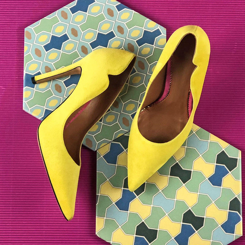 Streetstylestalk - #𝐇𝐀𝐏𝐏𝐘𝐂𝐔𝐒𝐓𝐎𝐌𝐄𝐑 We hope @monikakc__ in these yellow  heels brightens your day.❤️💛 . . SHOP NOW :- Search 
