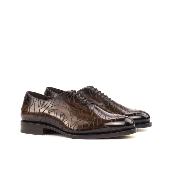Quswa Patina Wholecut Shoes - Premium Men Shoes Limited Edition from Que Shebley - Shop now at Que Shebley