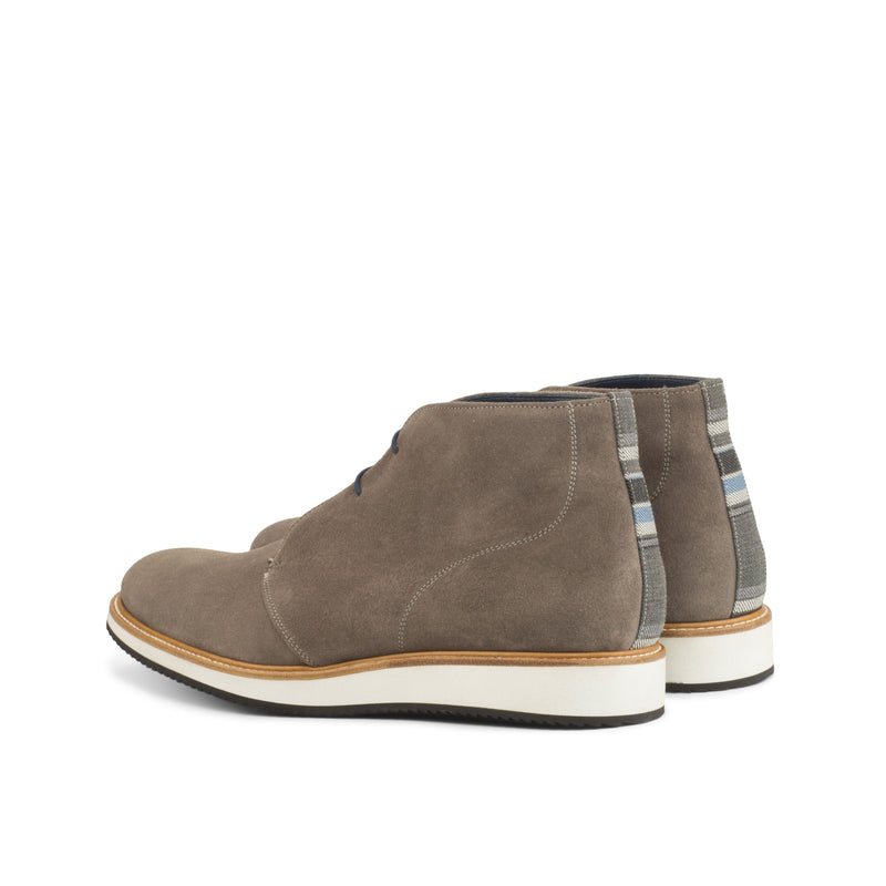 T42 Chukka boots - Premium Men Dress Boots from Que Shebley - Shop now at Que Shebley