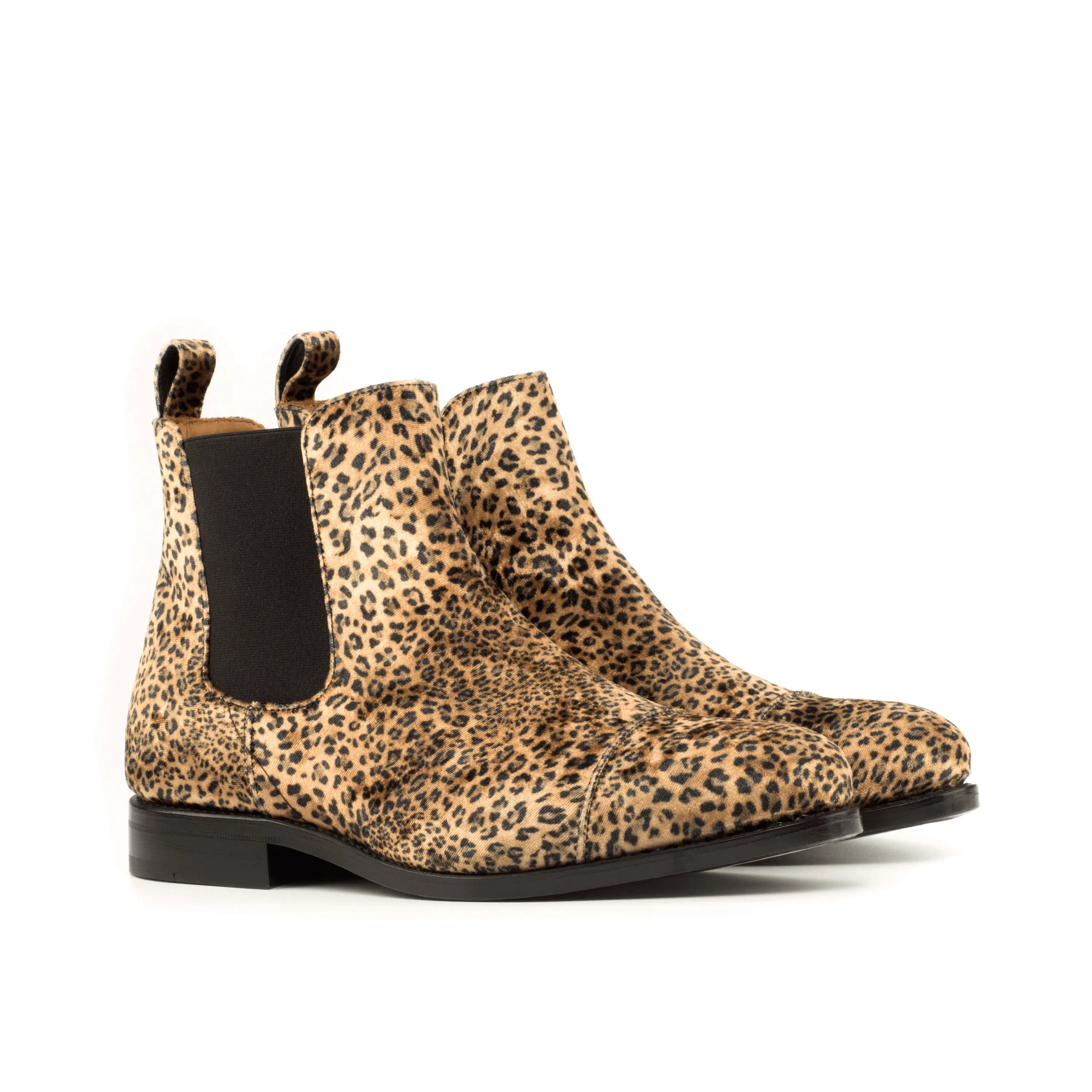 Leopard print Amir Chelsea Boots II offering stylish comfort for any outfit
