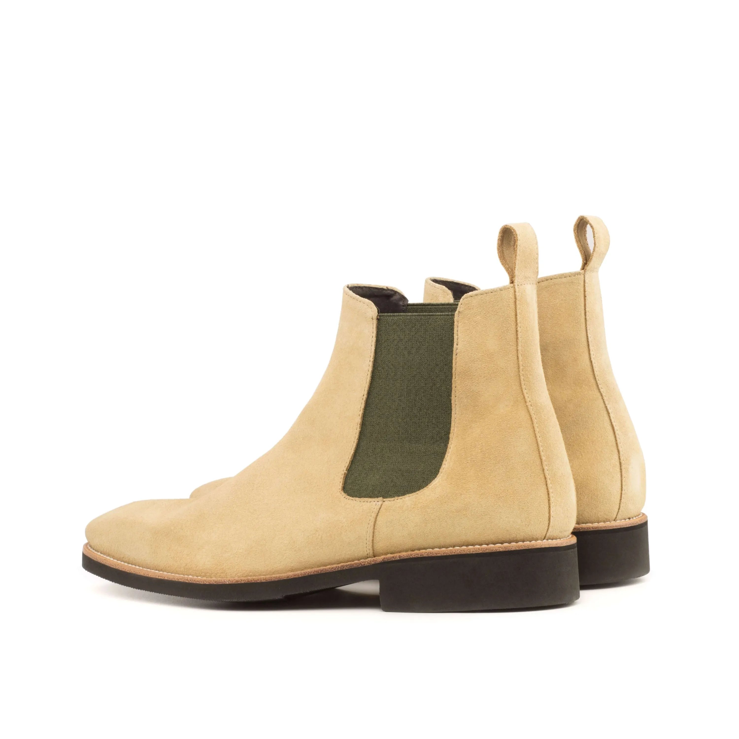 Tan suede Anoki Chelsea Boots featuring a stylish design for versatile fashion