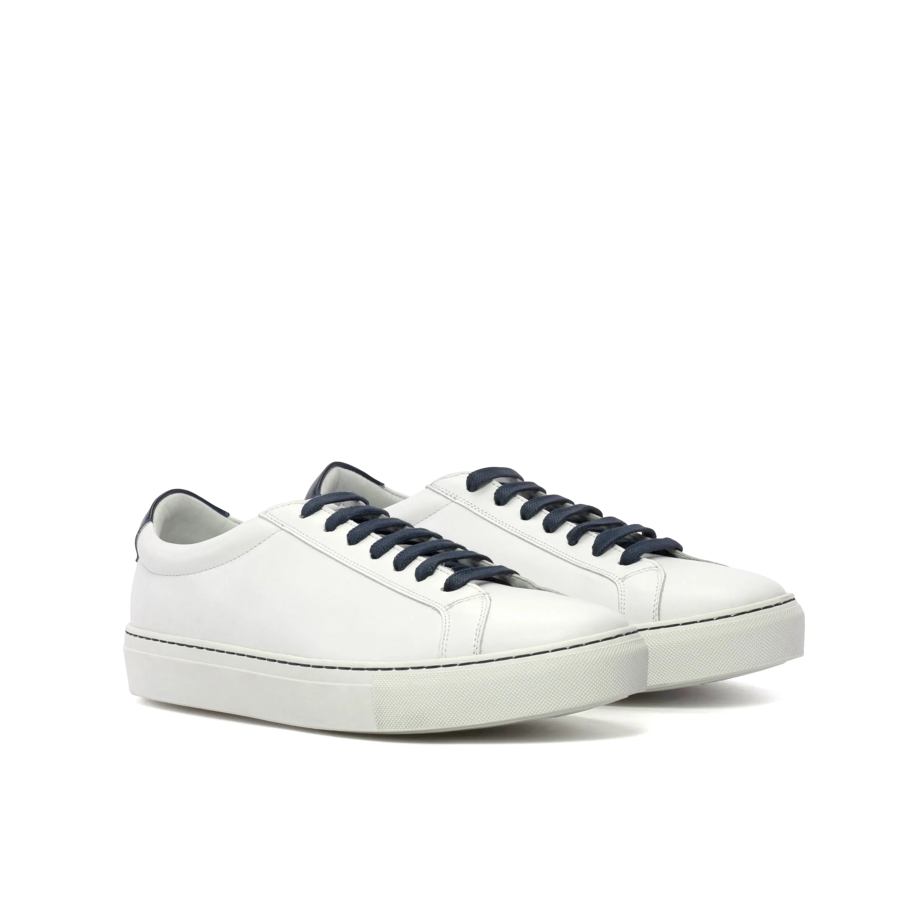White leather Ardo Low Kick Sneakers with navy laces for a stylish fast lane look