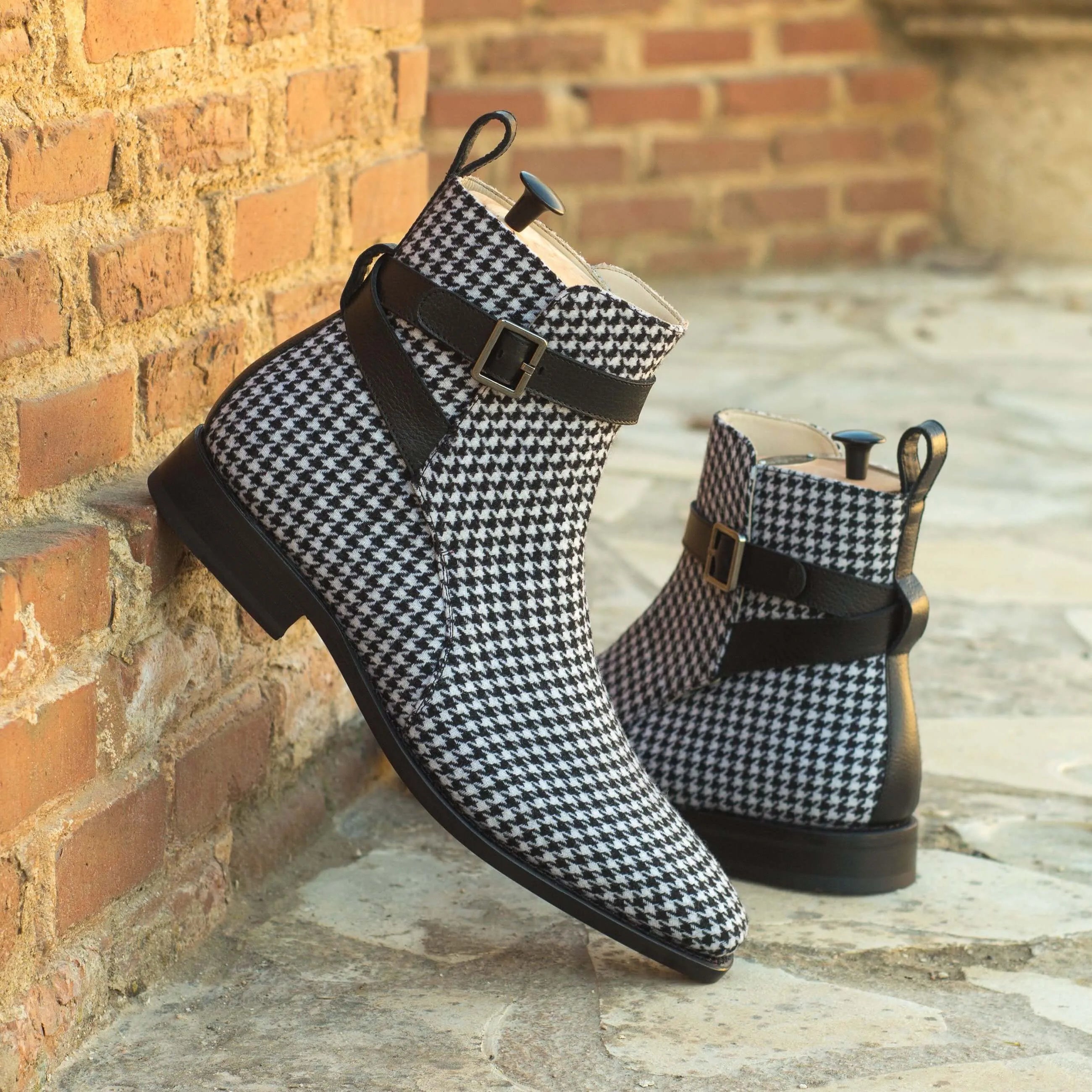 Houndstooth patterned Banderas Jodhpur Boots for stylish and modern footwear