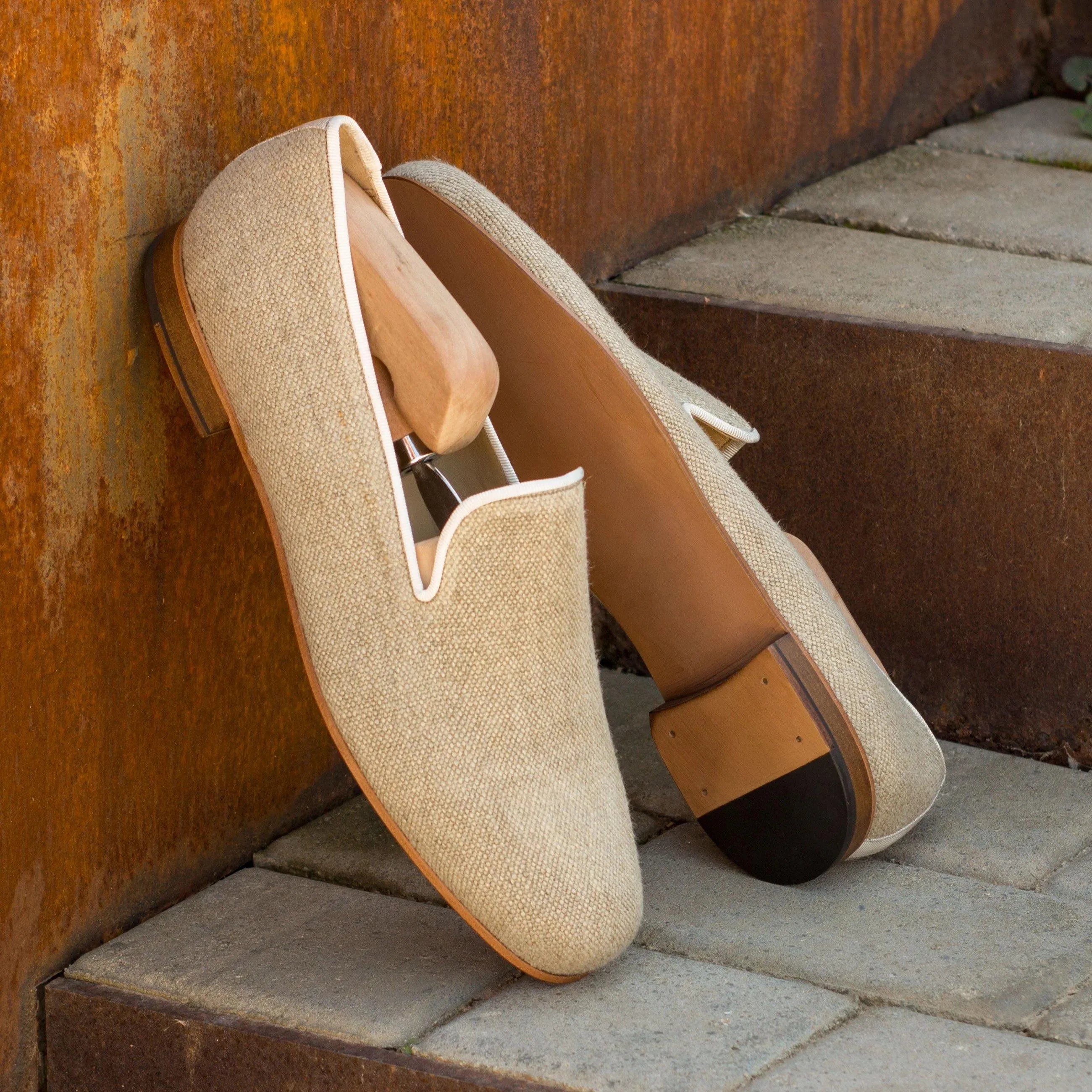 Beige linen loafers with shoe trees from Dahab Wellington Slip on II collection