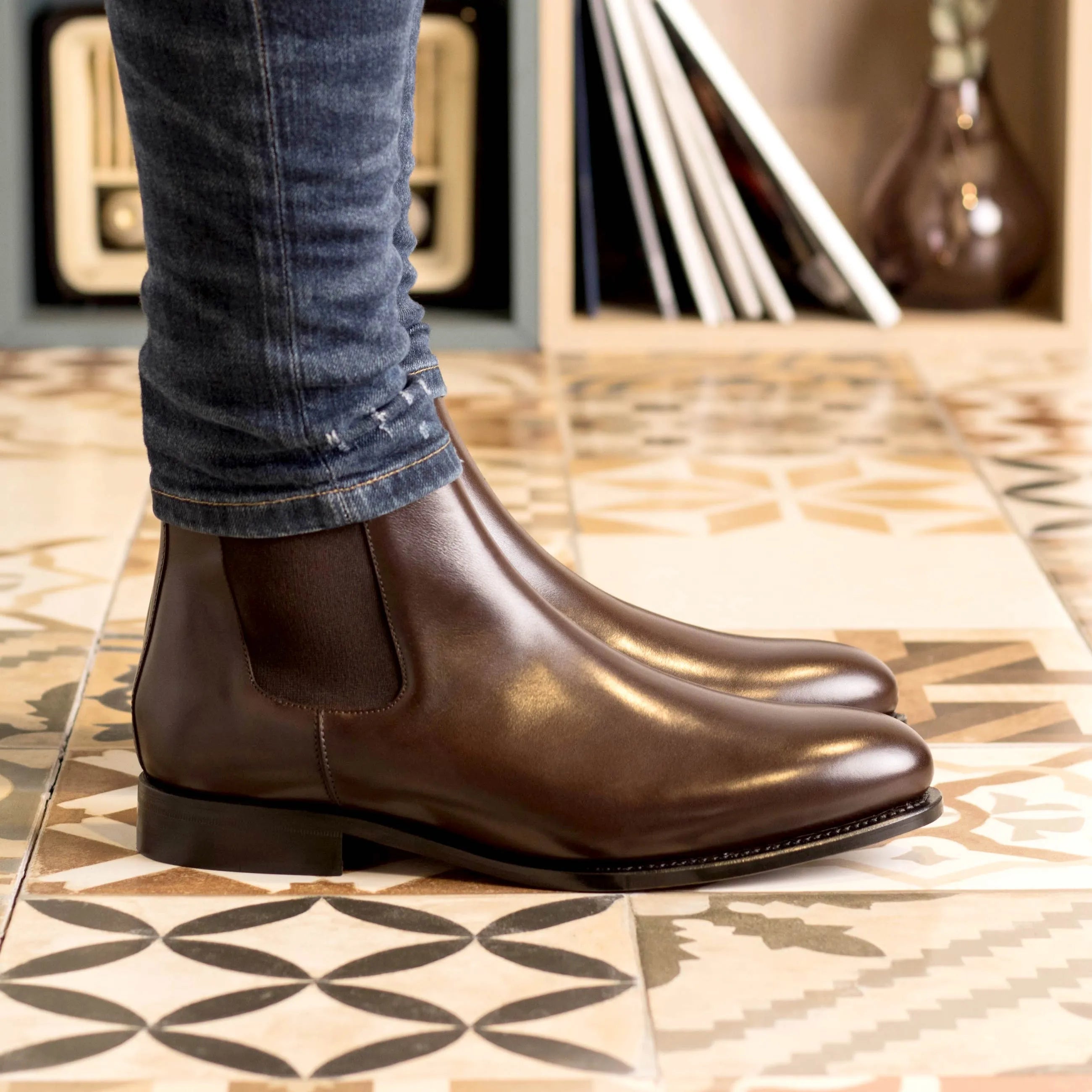 Ettore Chelsea Boots in brown leather, perfect for fast lane style and delivery in business days