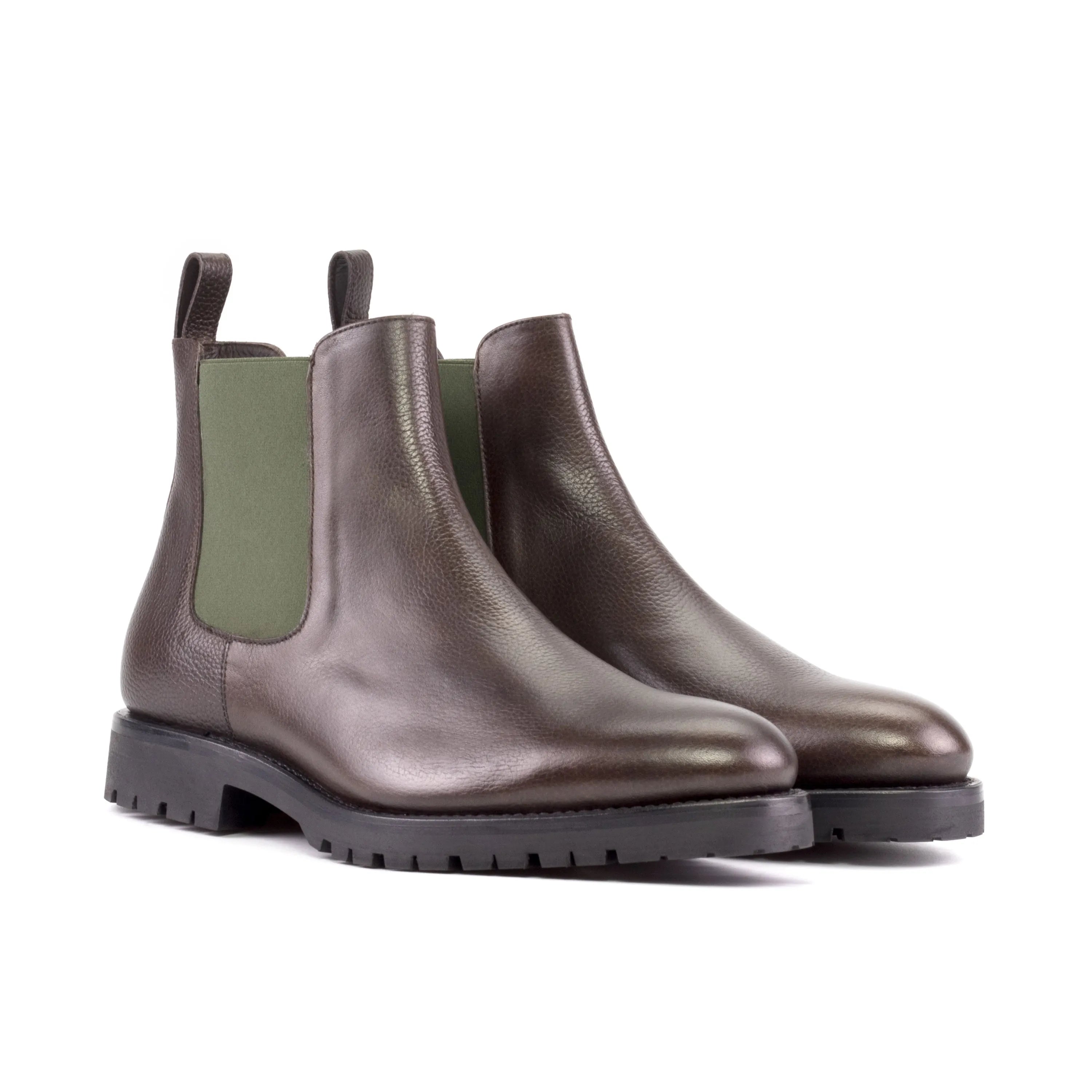 Brown leather Gallardo Chelsea Boots showcasing stylish and versatile footwear