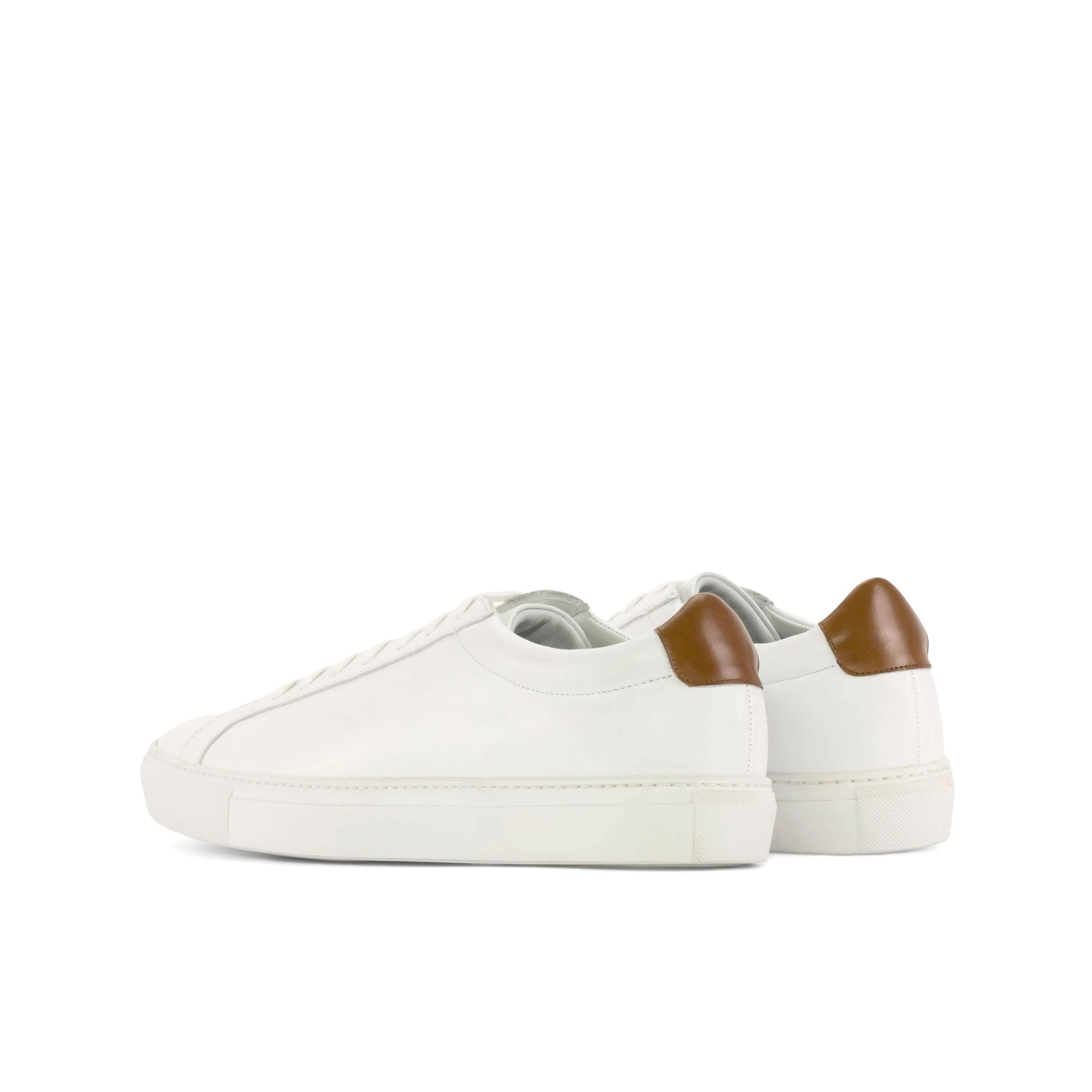 White leather Garry low kick sneakers with brown heel detail for a stylish look