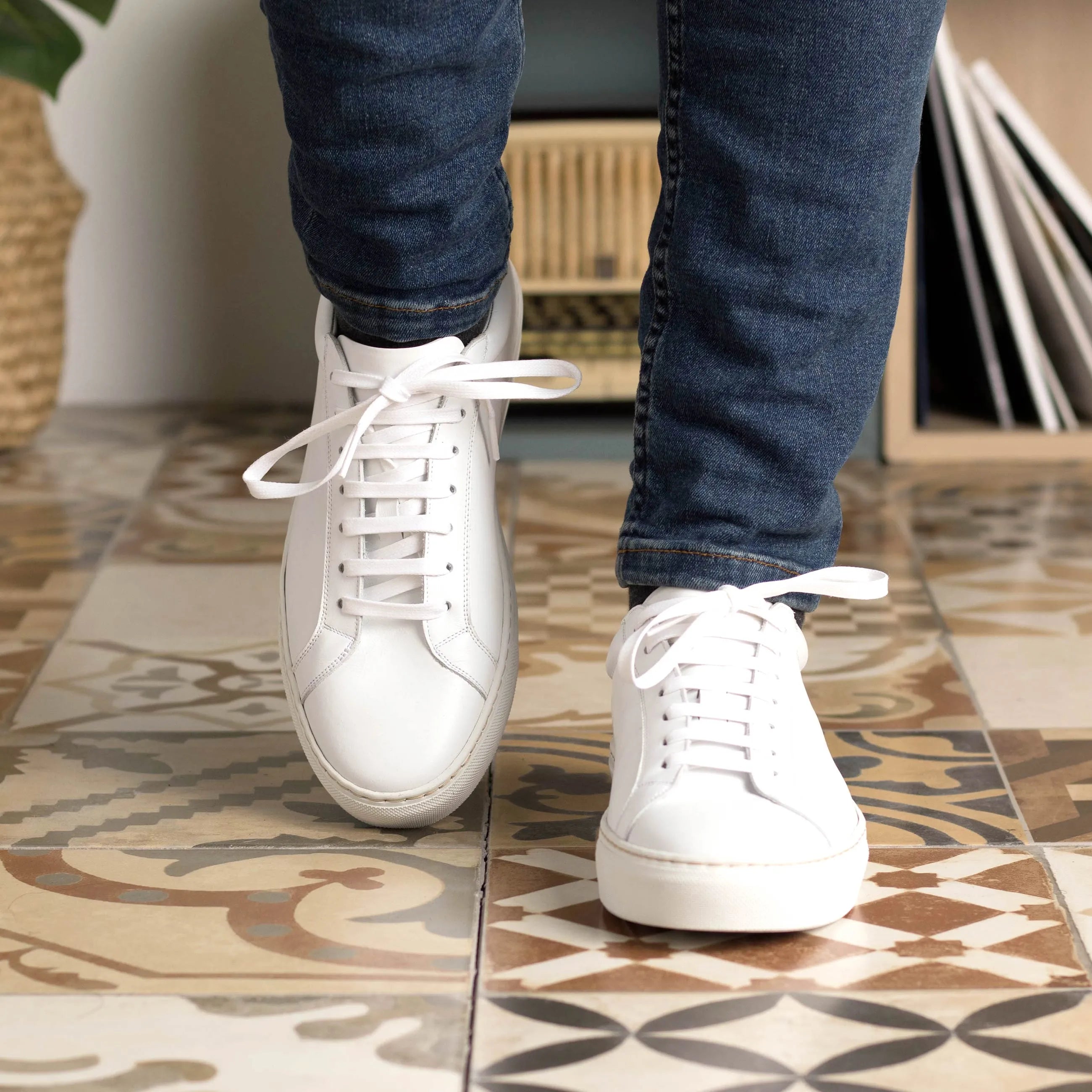 White calf leather Garry V2 low kick sneaker, perfect for a stylish fast lane lifestyle